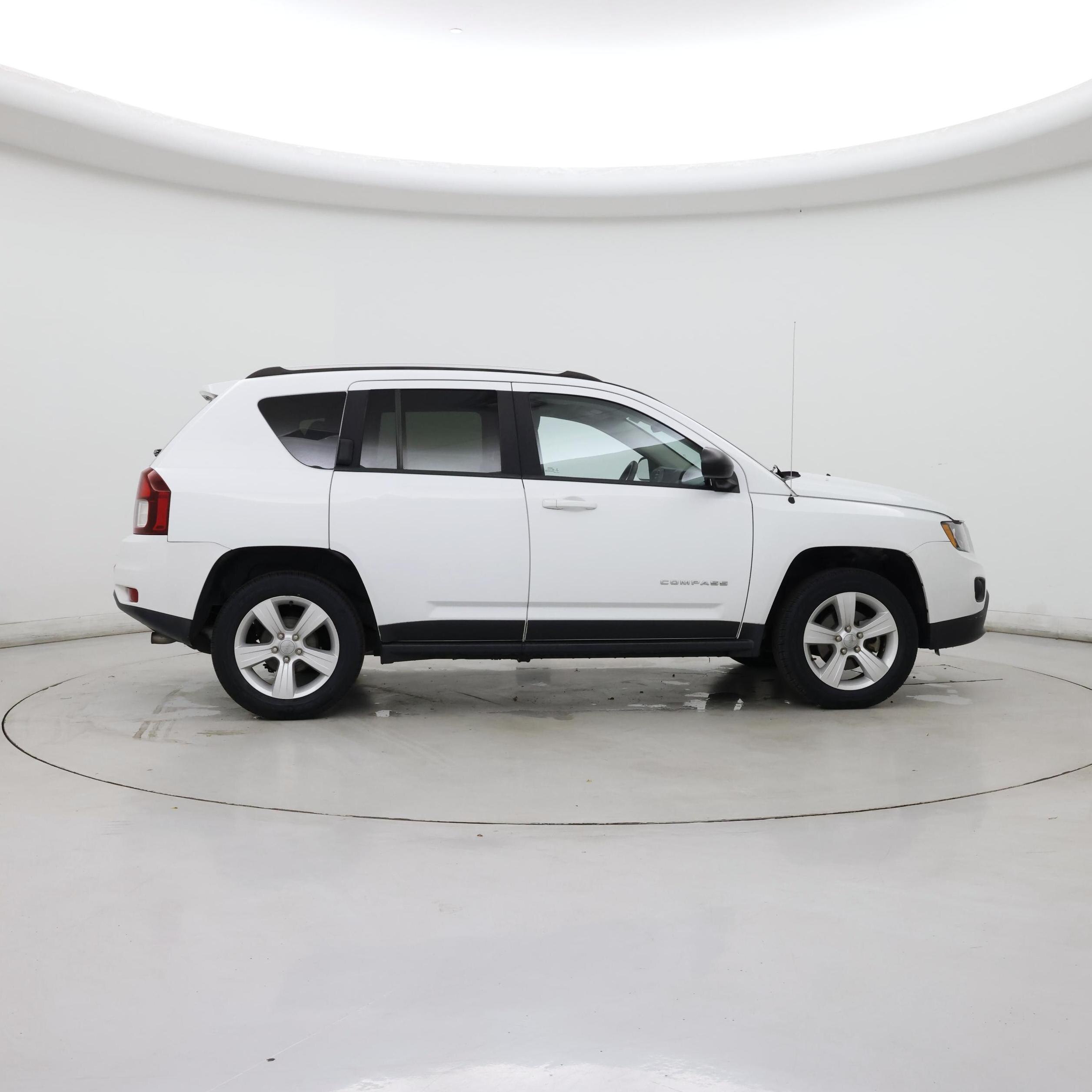 Thumbnail: 2016 Jeep Compass - 7