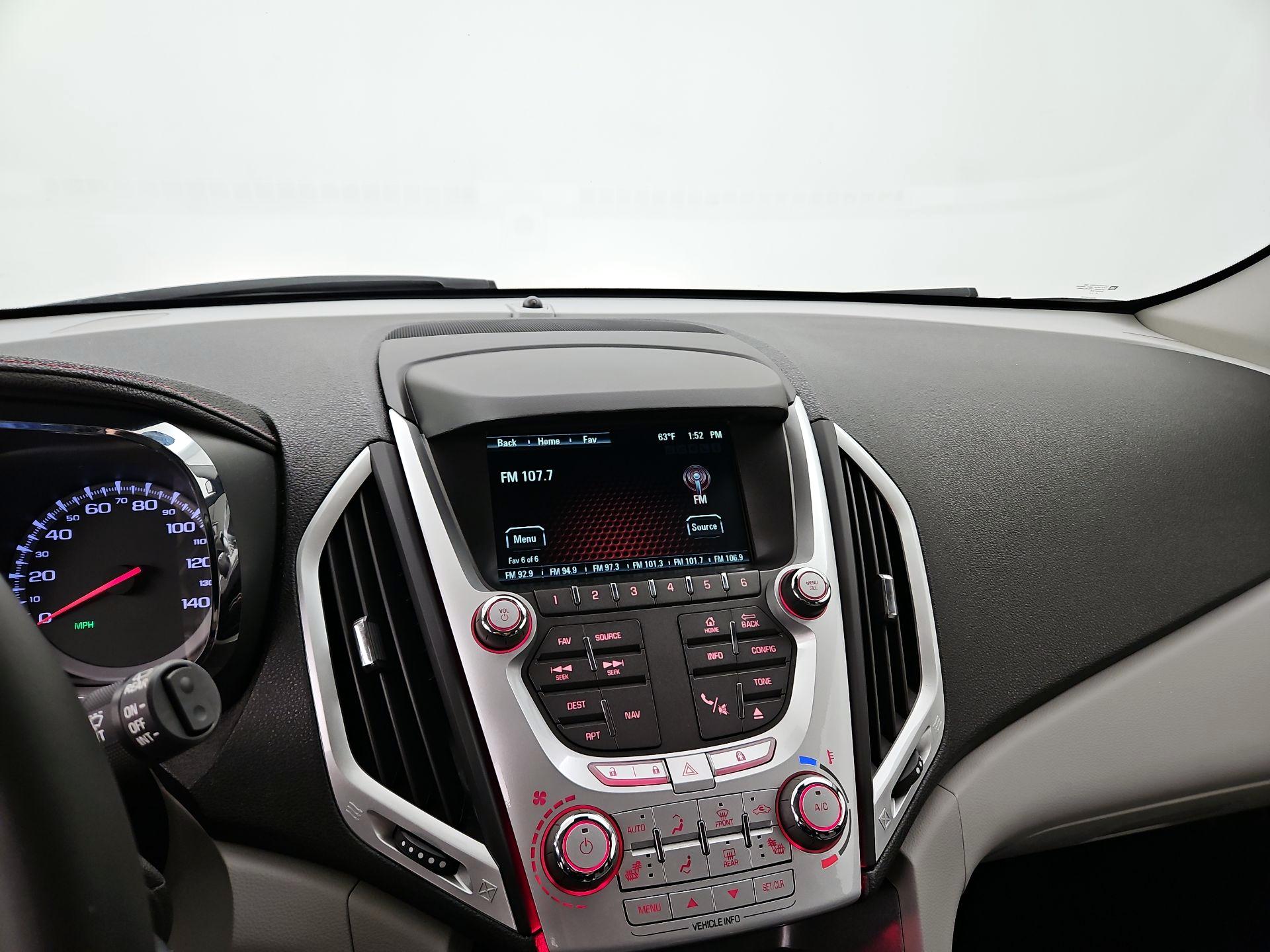 Thumbnail: 2015 GMC Terrain - 15