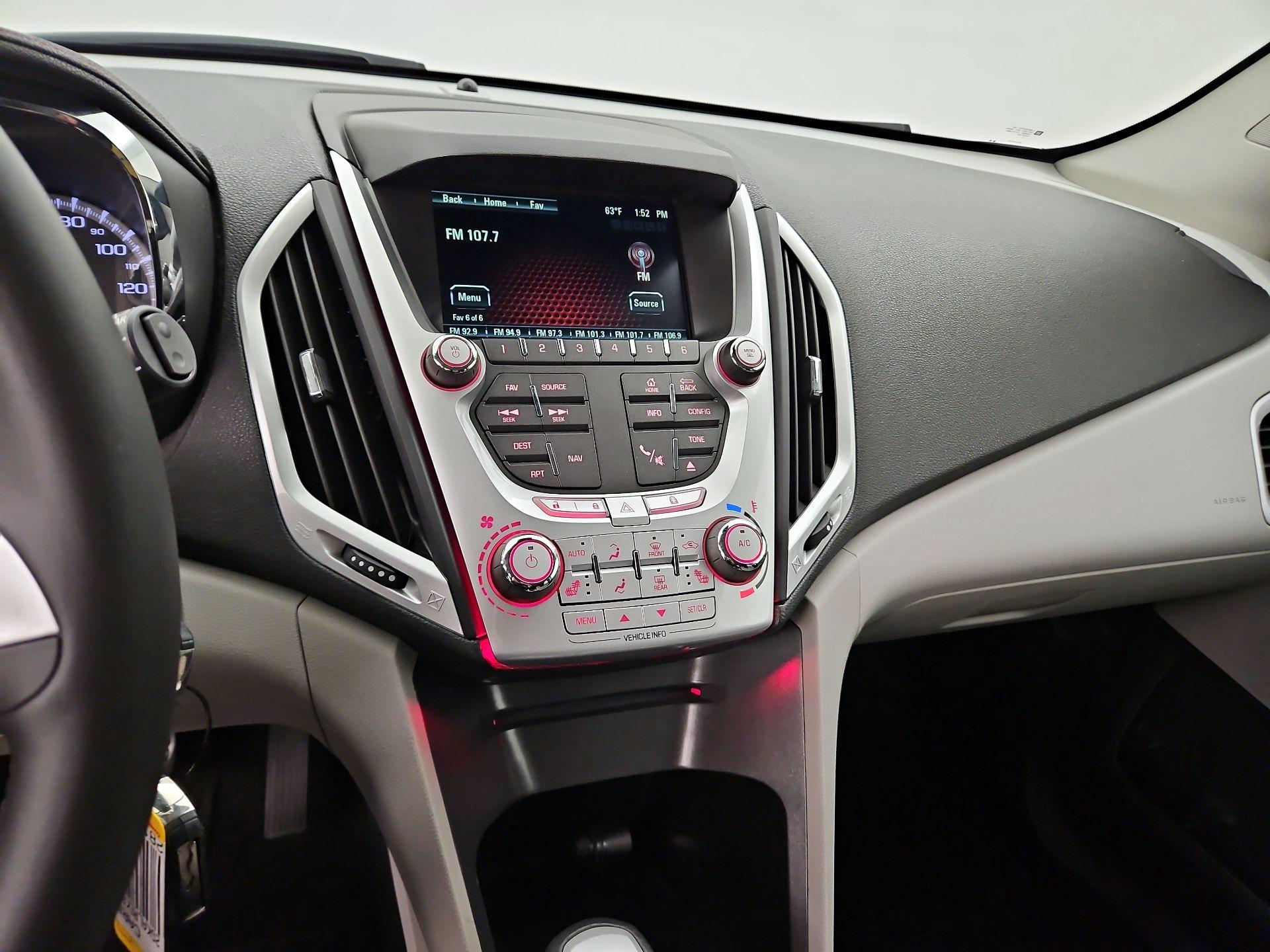 Thumbnail: 2015 GMC Terrain - 16