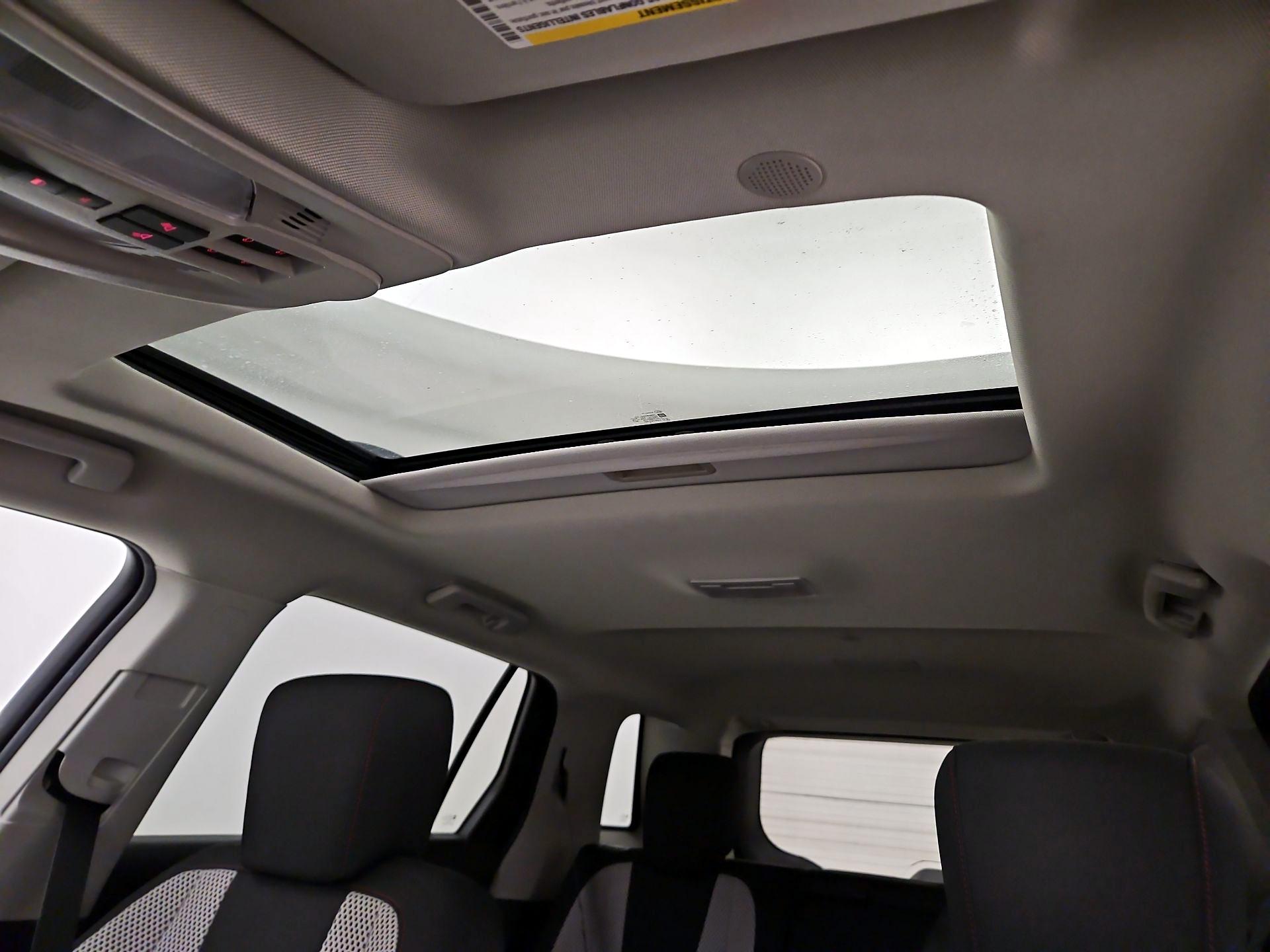 Thumbnail: 2015 GMC Terrain - 19