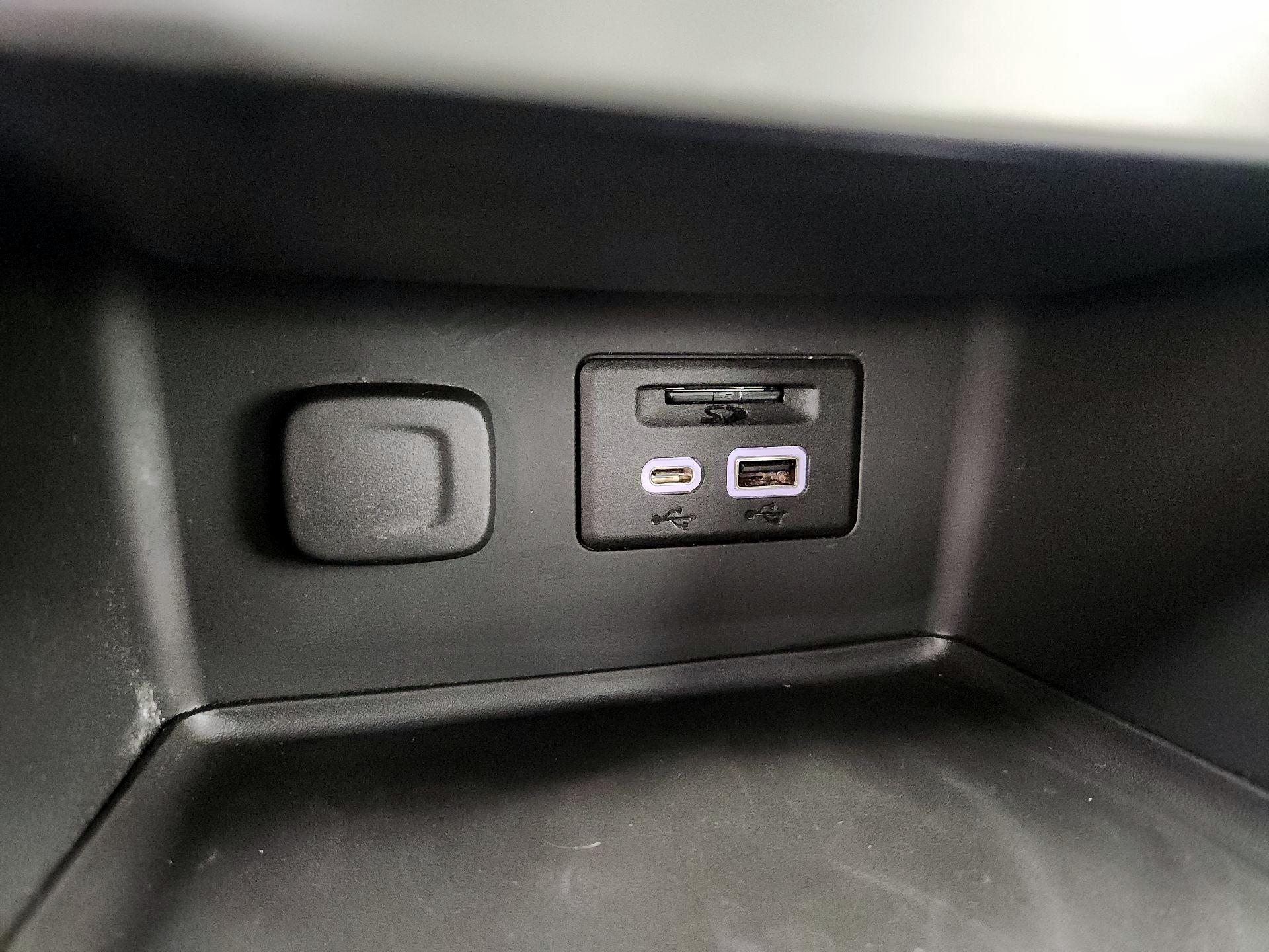 Thumbnail: 2023 GMC Acadia - 19