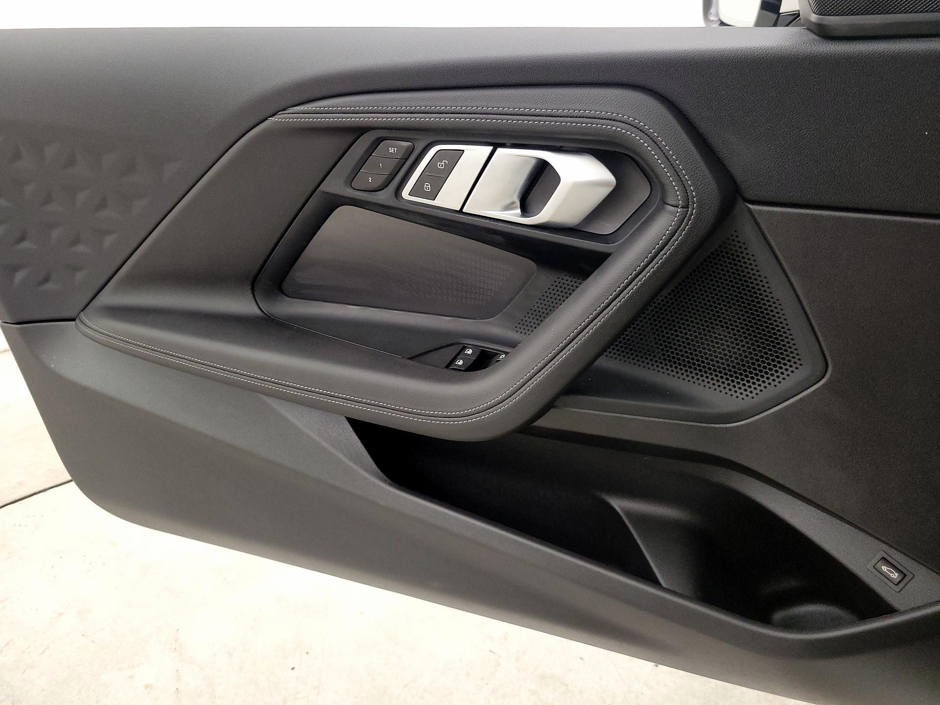 Thumbnail: 2023 BMW 2 Series - 12