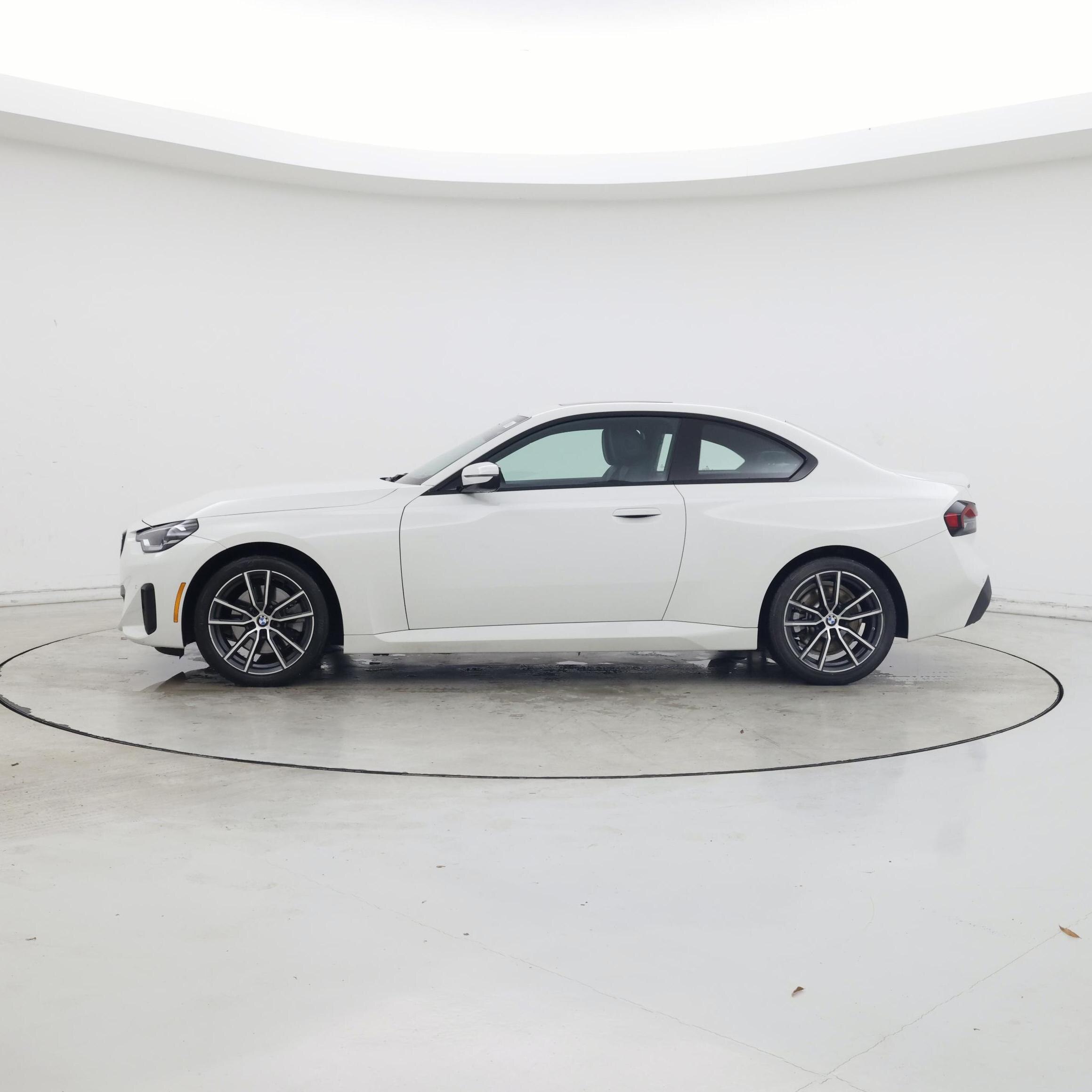 Thumbnail: 2023 BMW 2 Series - 3