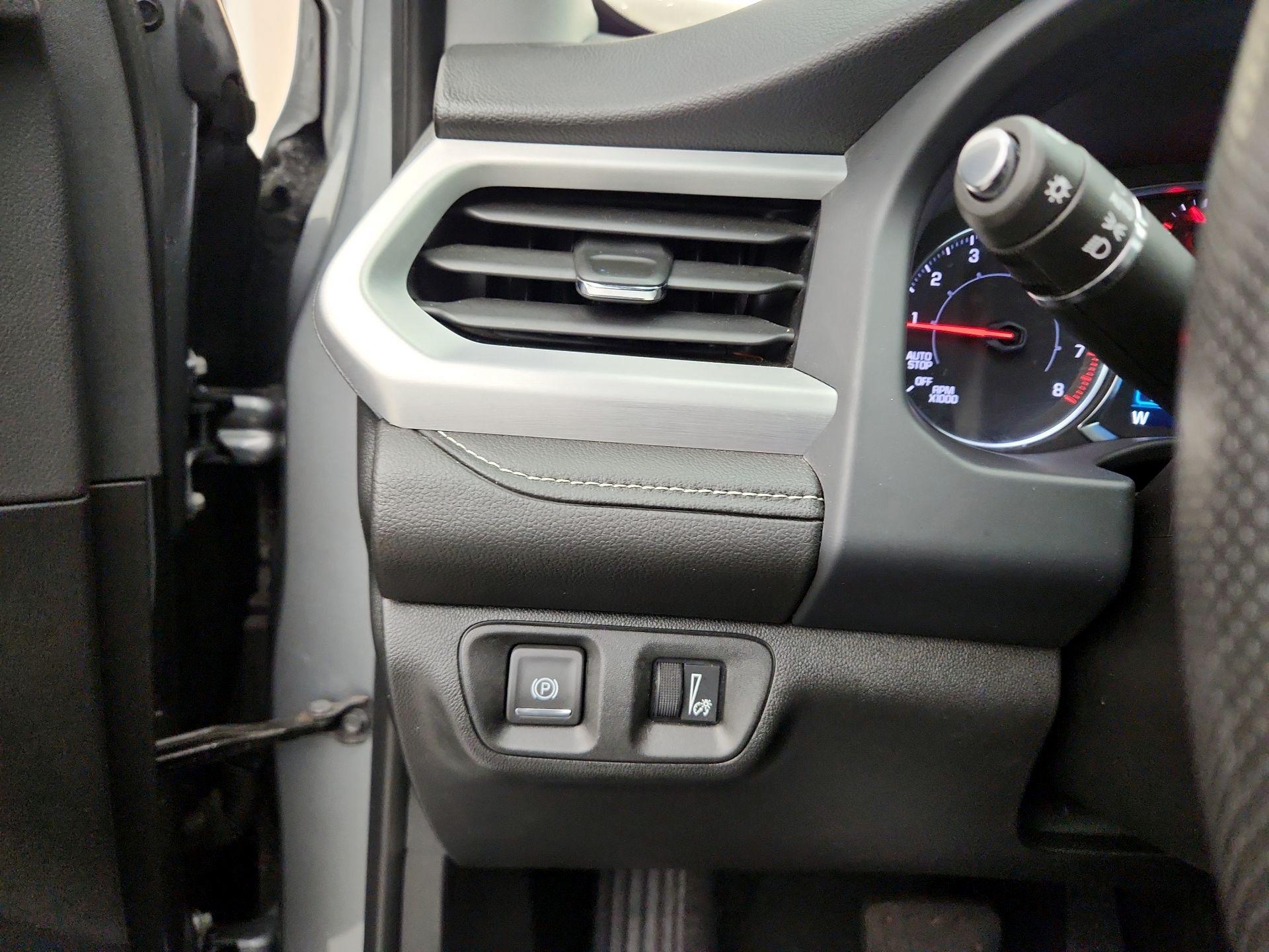 Thumbnail: 2023 GMC Acadia - 13