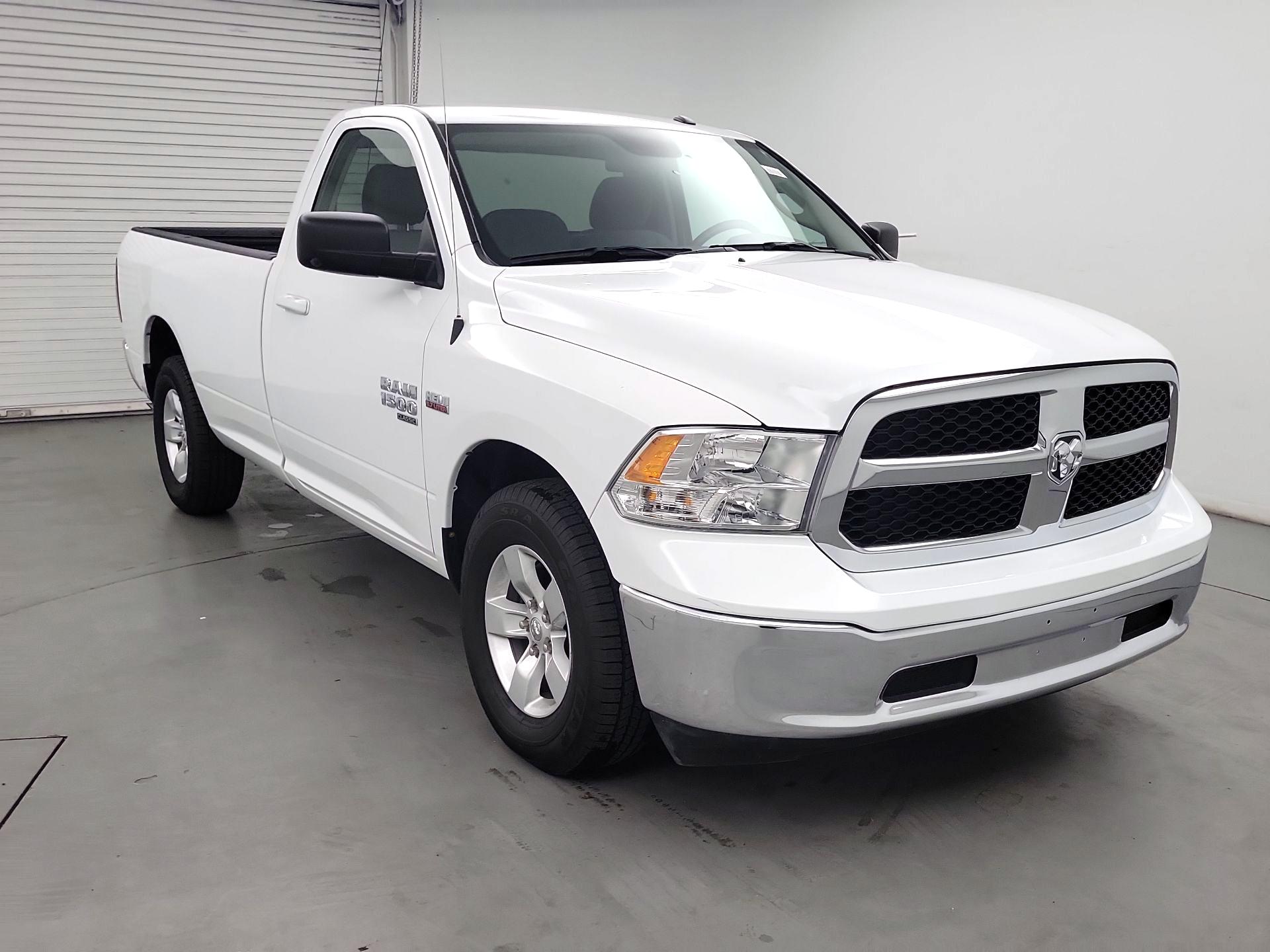 Thumbnail: 2021 RAM 1500 Classic - 1