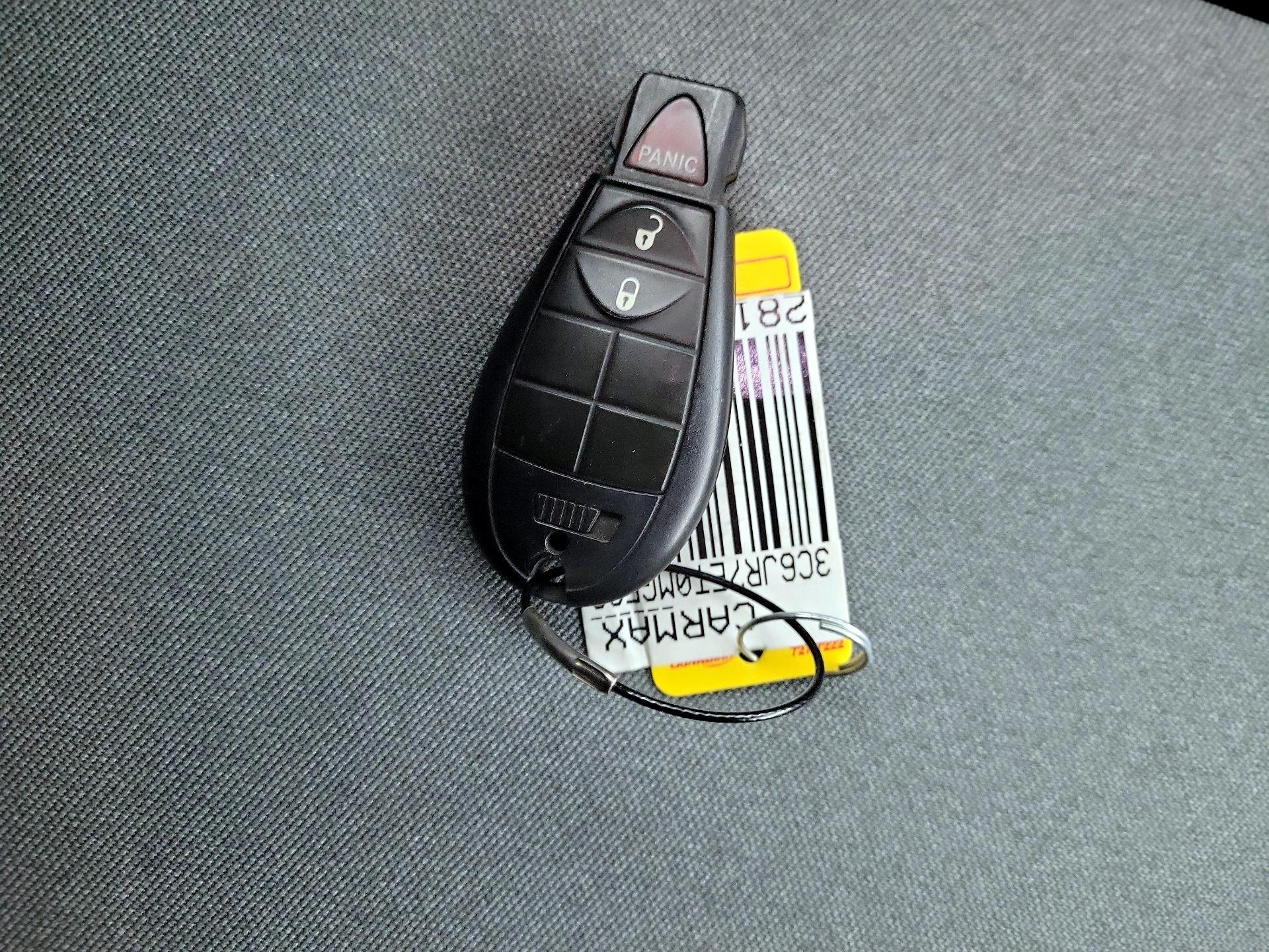 Thumbnail: 2021 RAM 1500 Classic - 19