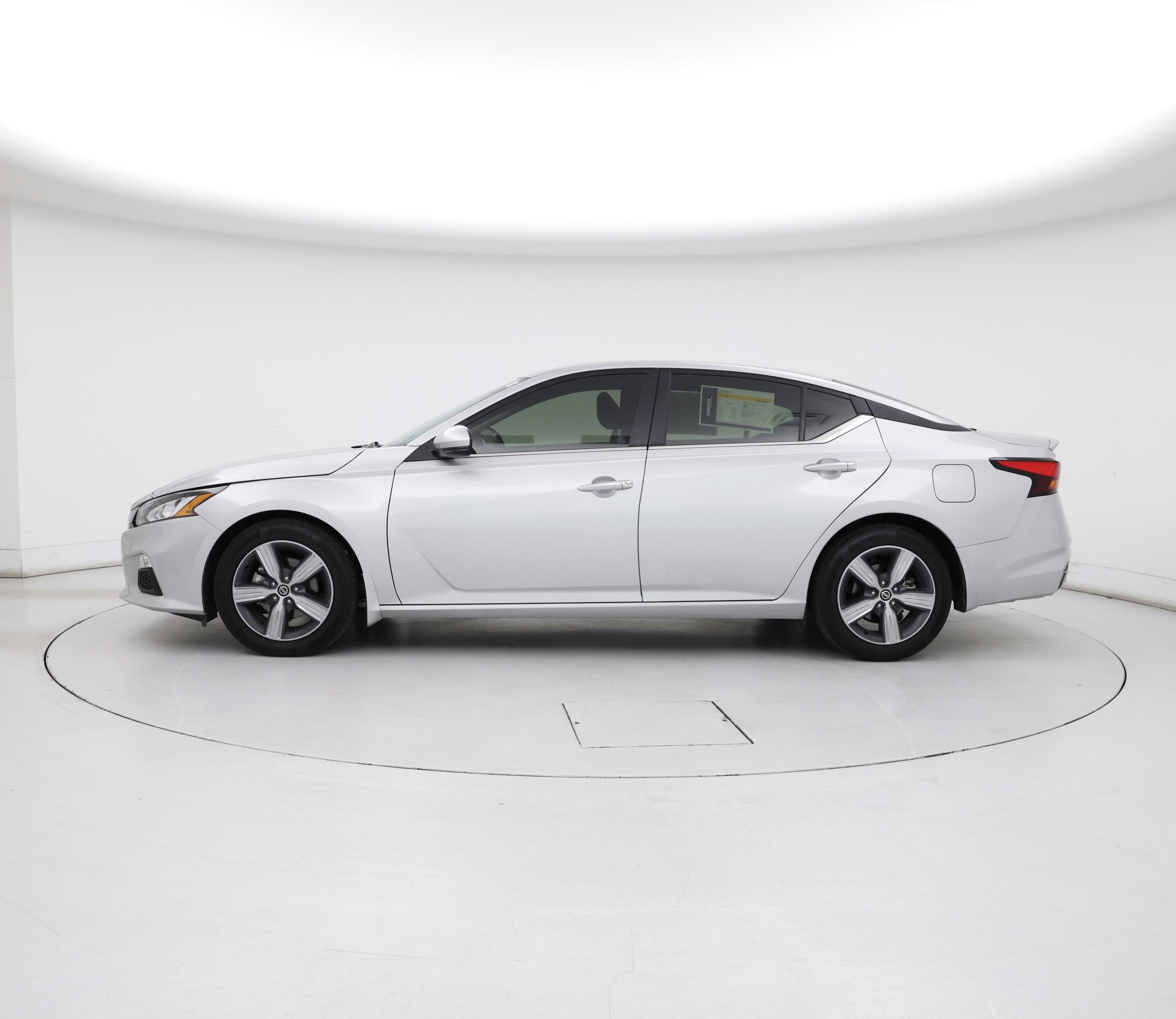 Thumbnail: 2022 Nissan Altima - 3