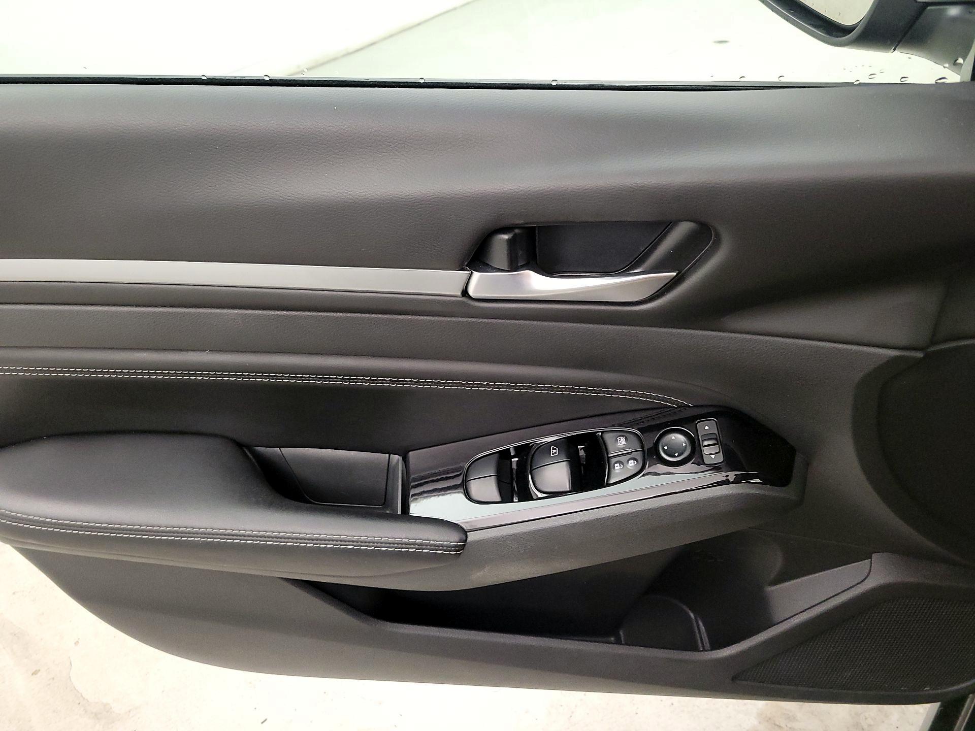 Thumbnail: 2023 Nissan Altima - 12