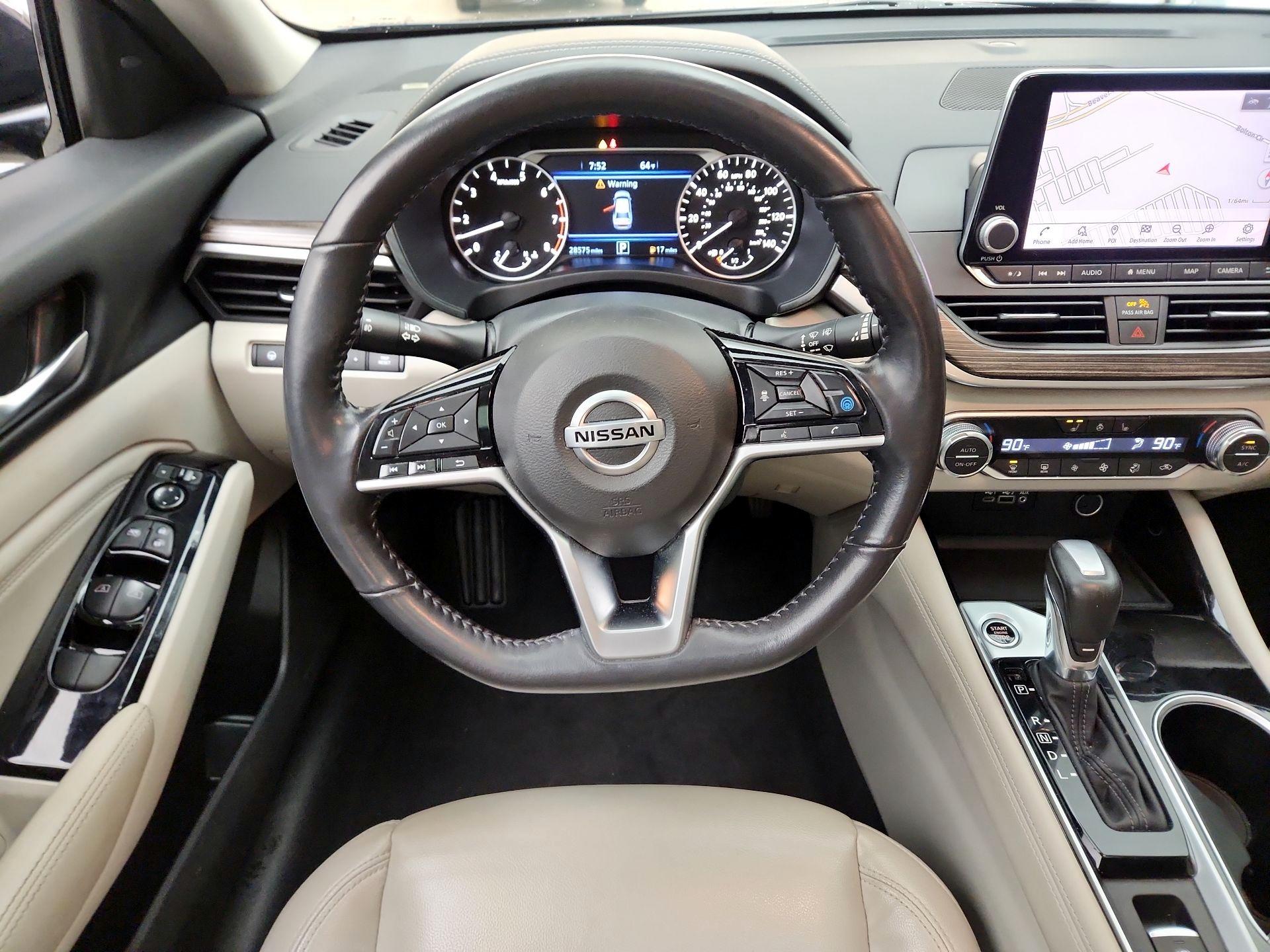 Thumbnail: 2022 Nissan Altima - 10