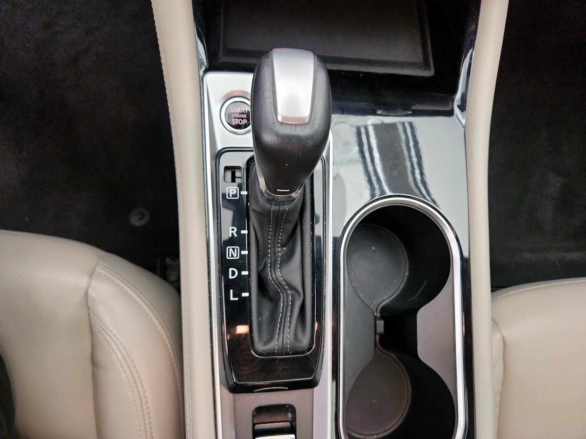 Thumbnail: 2022 Nissan Altima - 18