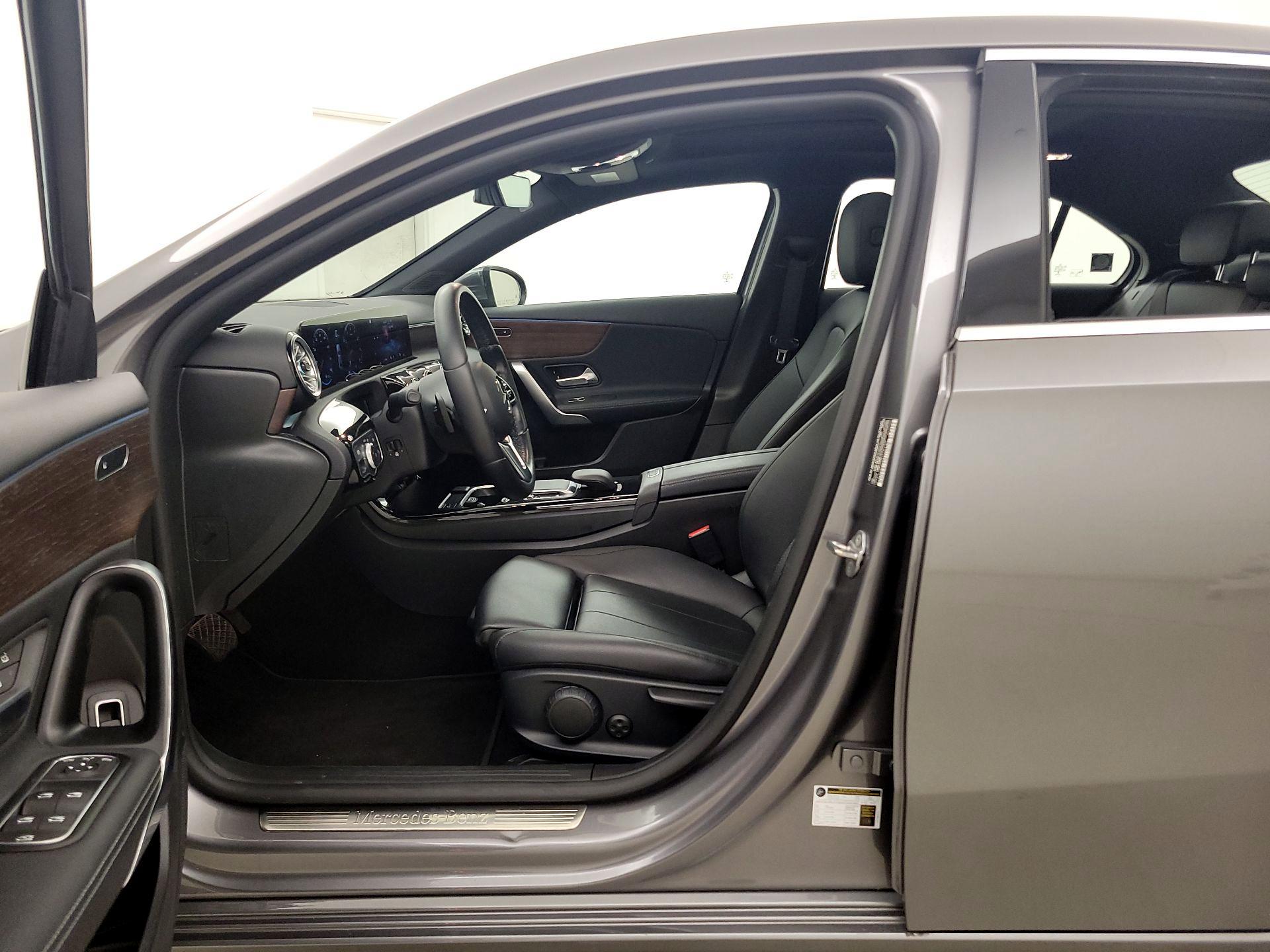 Thumbnail: 2022 Mercedes-Benz A-Class - 11