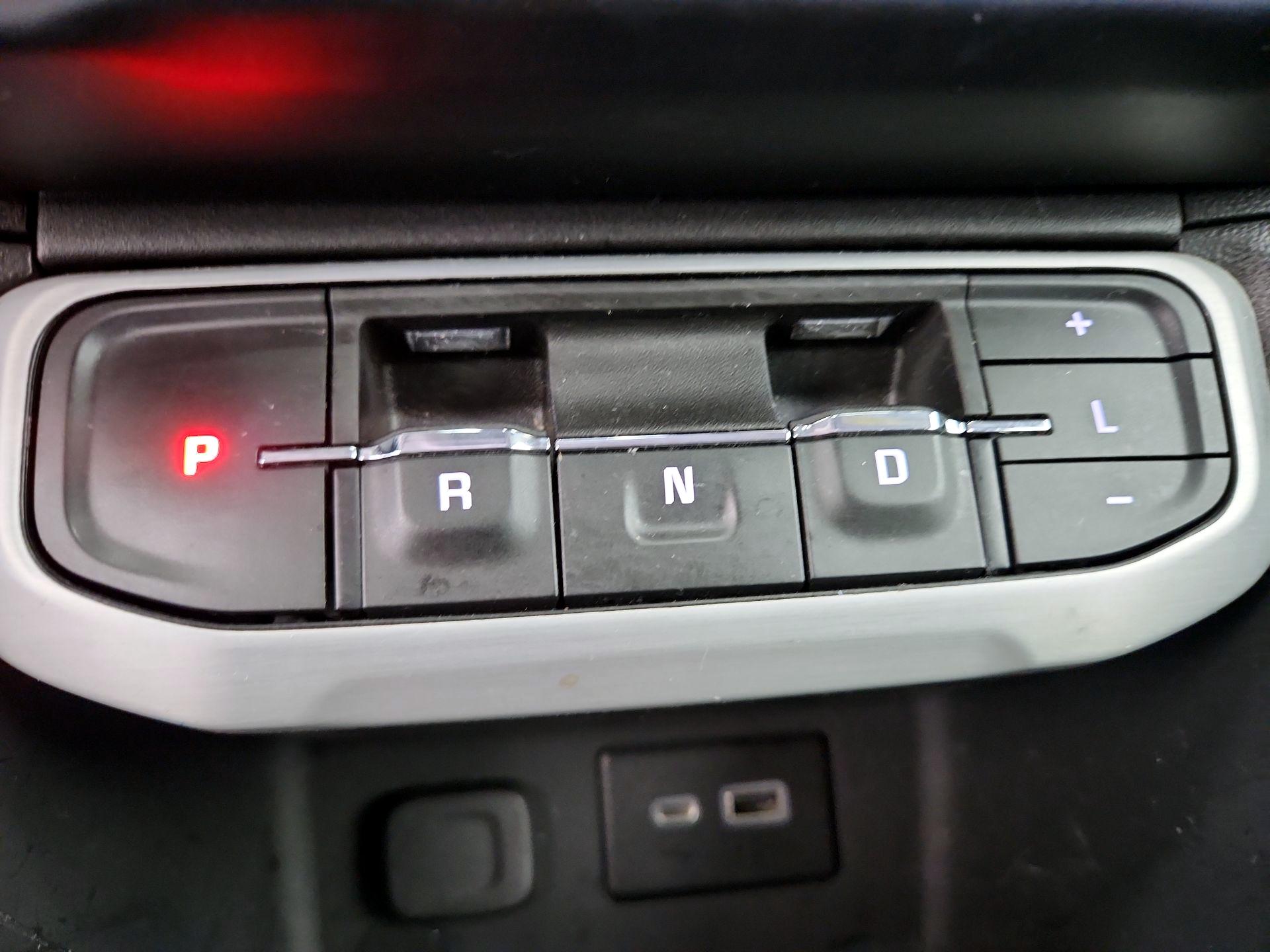 Thumbnail: 2023 GMC Acadia - 18