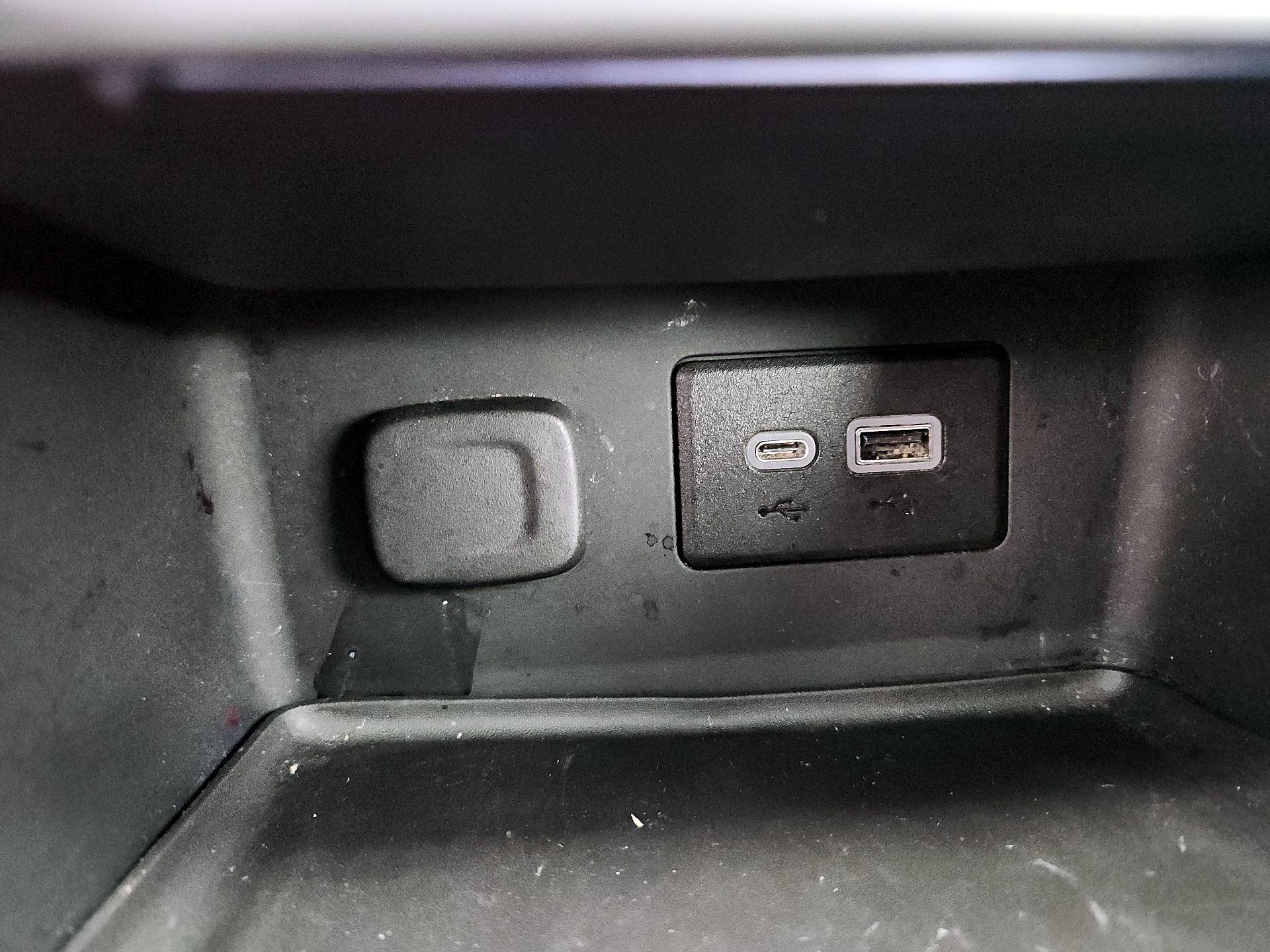 Thumbnail: 2023 GMC Acadia - 19