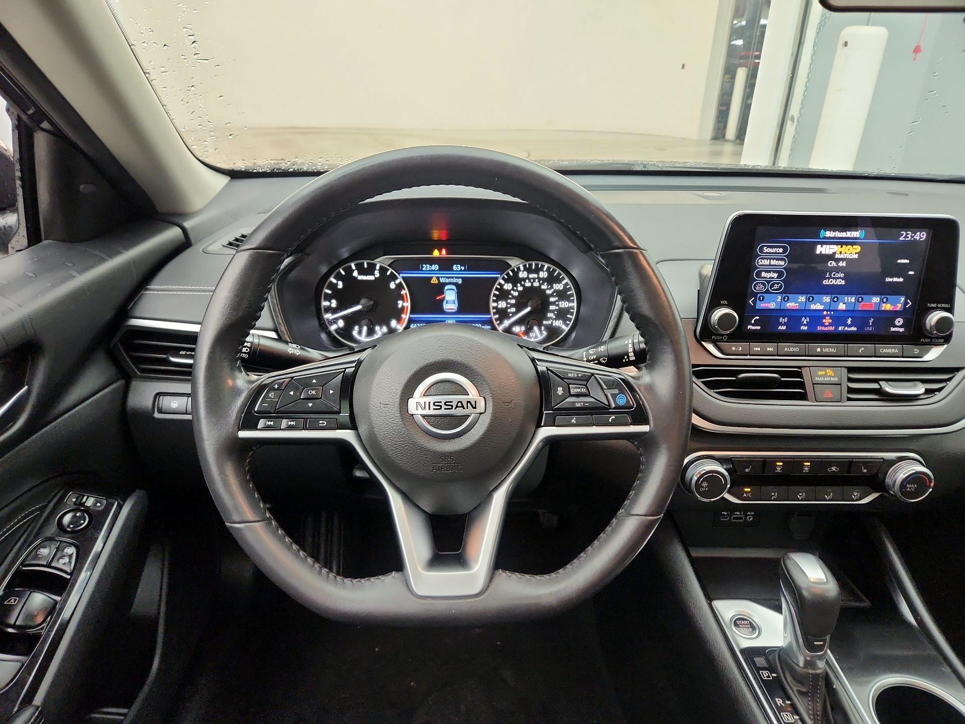 Thumbnail: 2022 Nissan Altima - 10