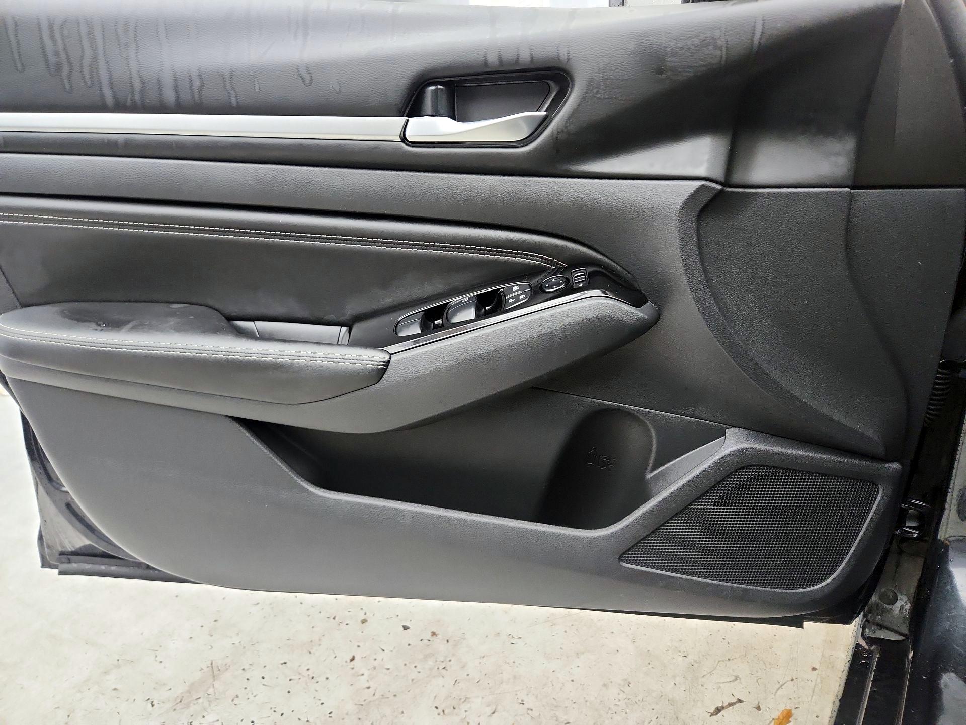 Thumbnail: 2022 Nissan Altima - 12