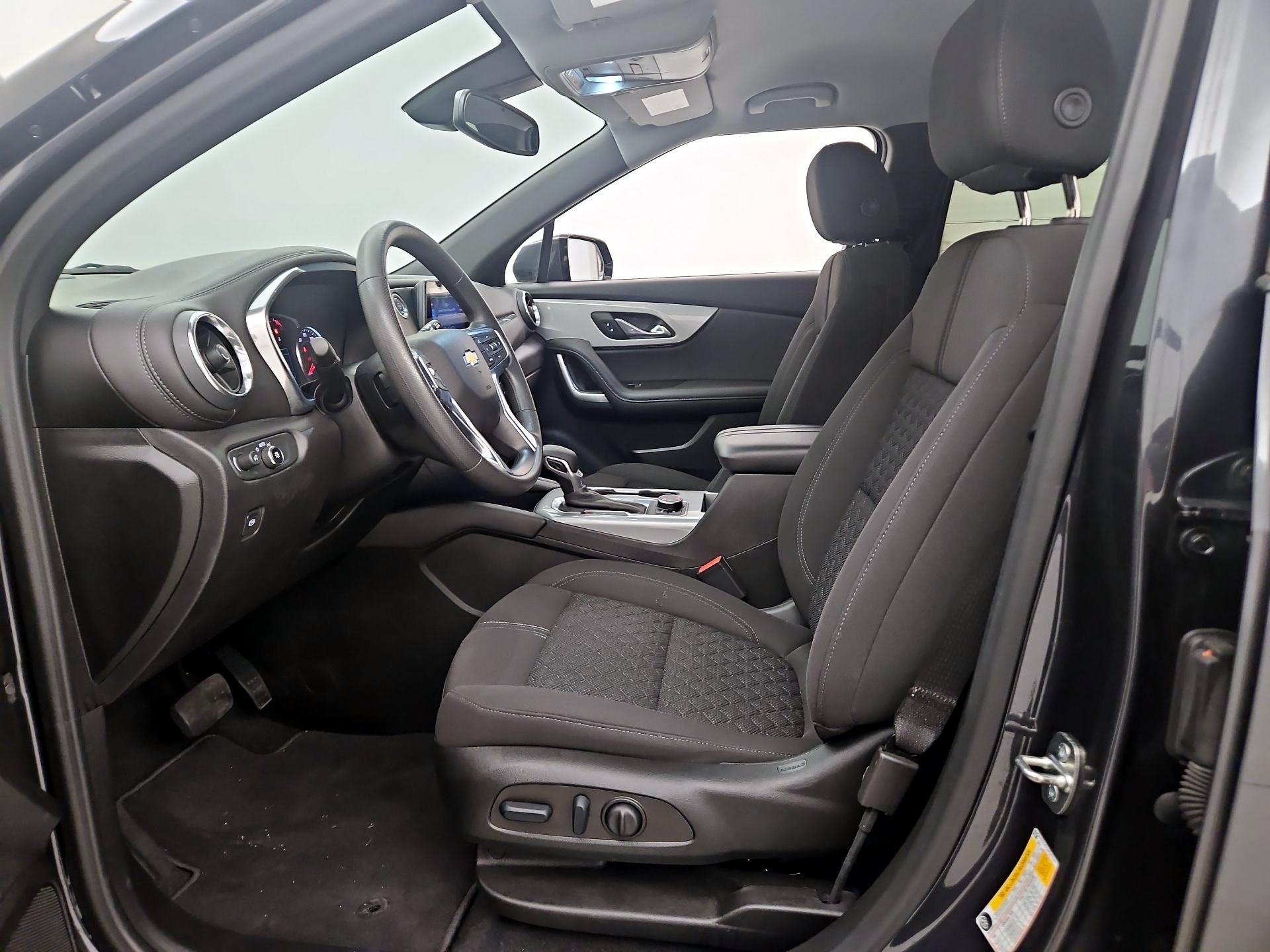 Thumbnail: 2022 Chevrolet Blazer - 11