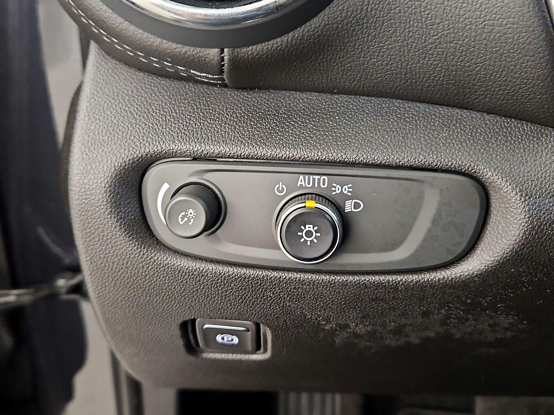 Thumbnail: 2022 Chevrolet Blazer - 13