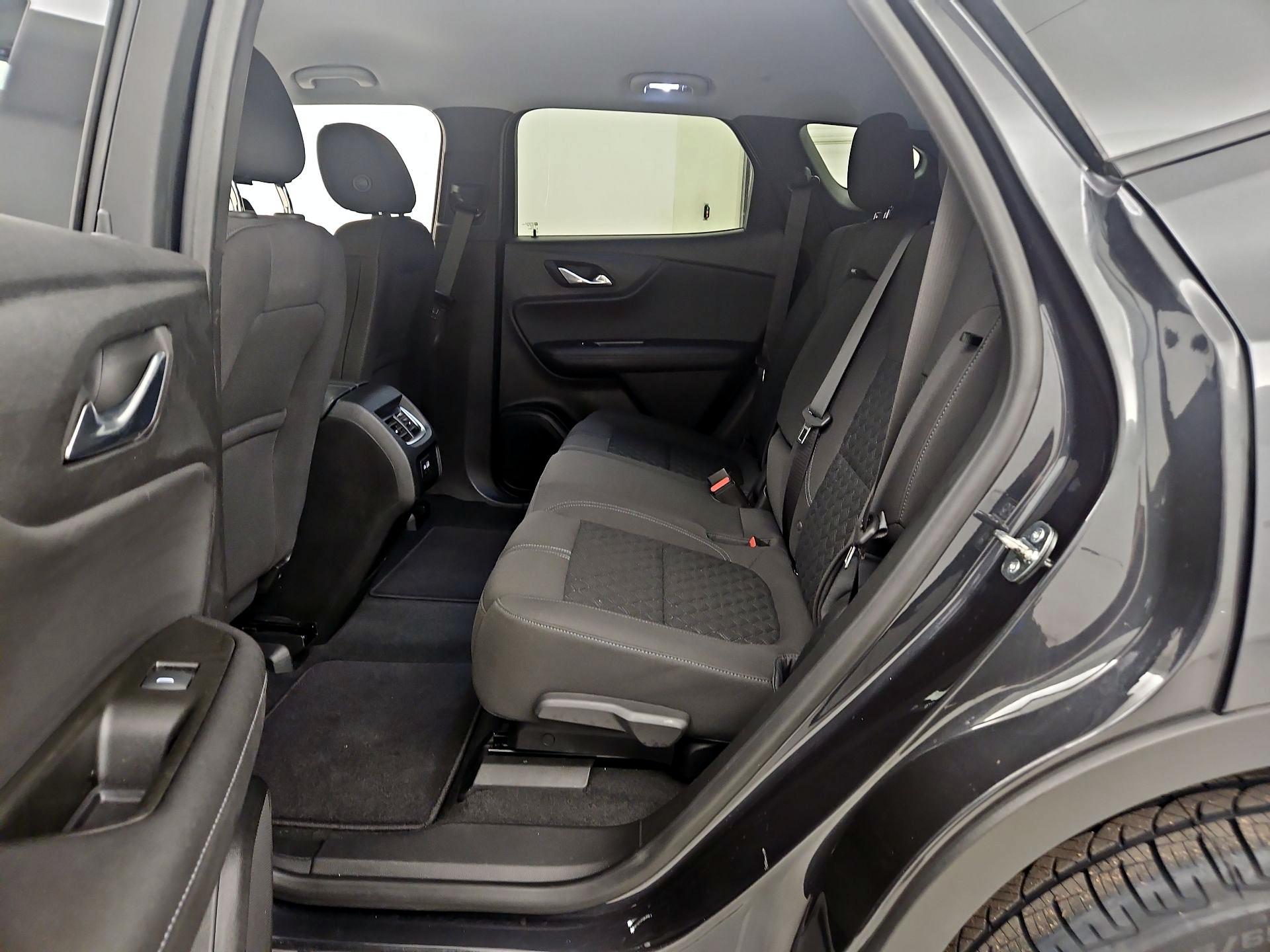 Thumbnail: 2022 Chevrolet Blazer - 19