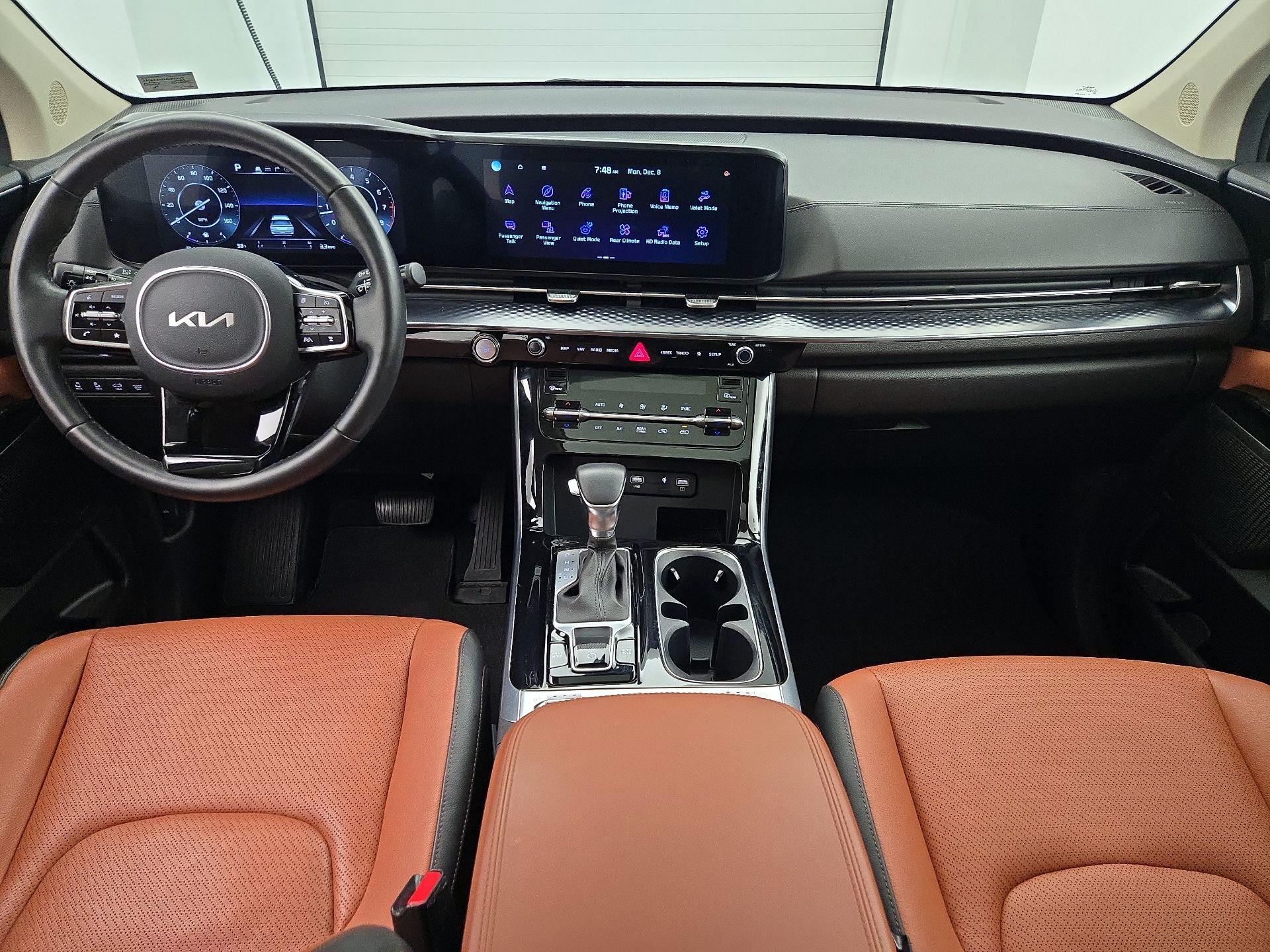 Thumbnail: 2023 Kia Carnival - 9