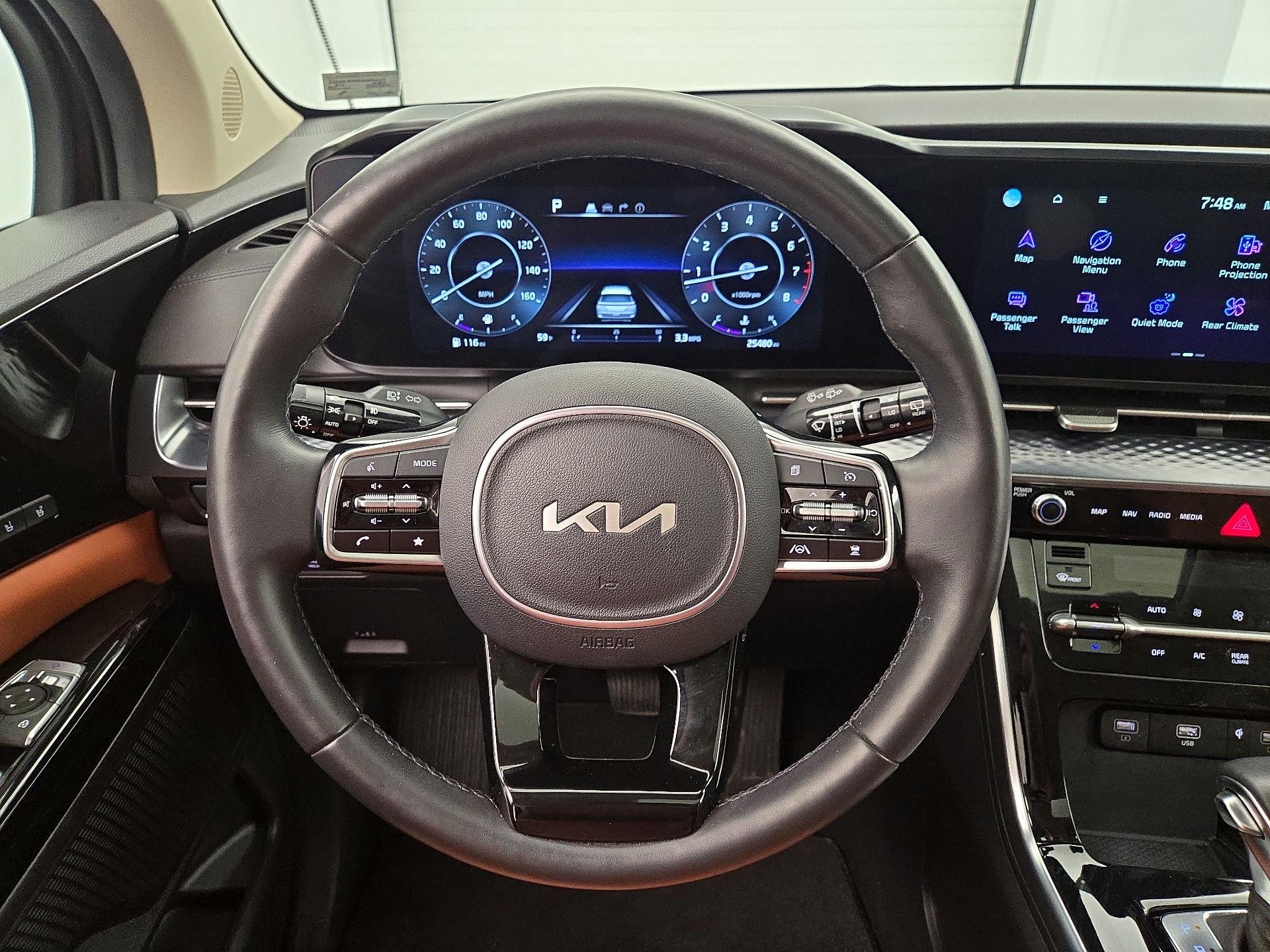 Thumbnail: 2023 Kia Carnival - 10