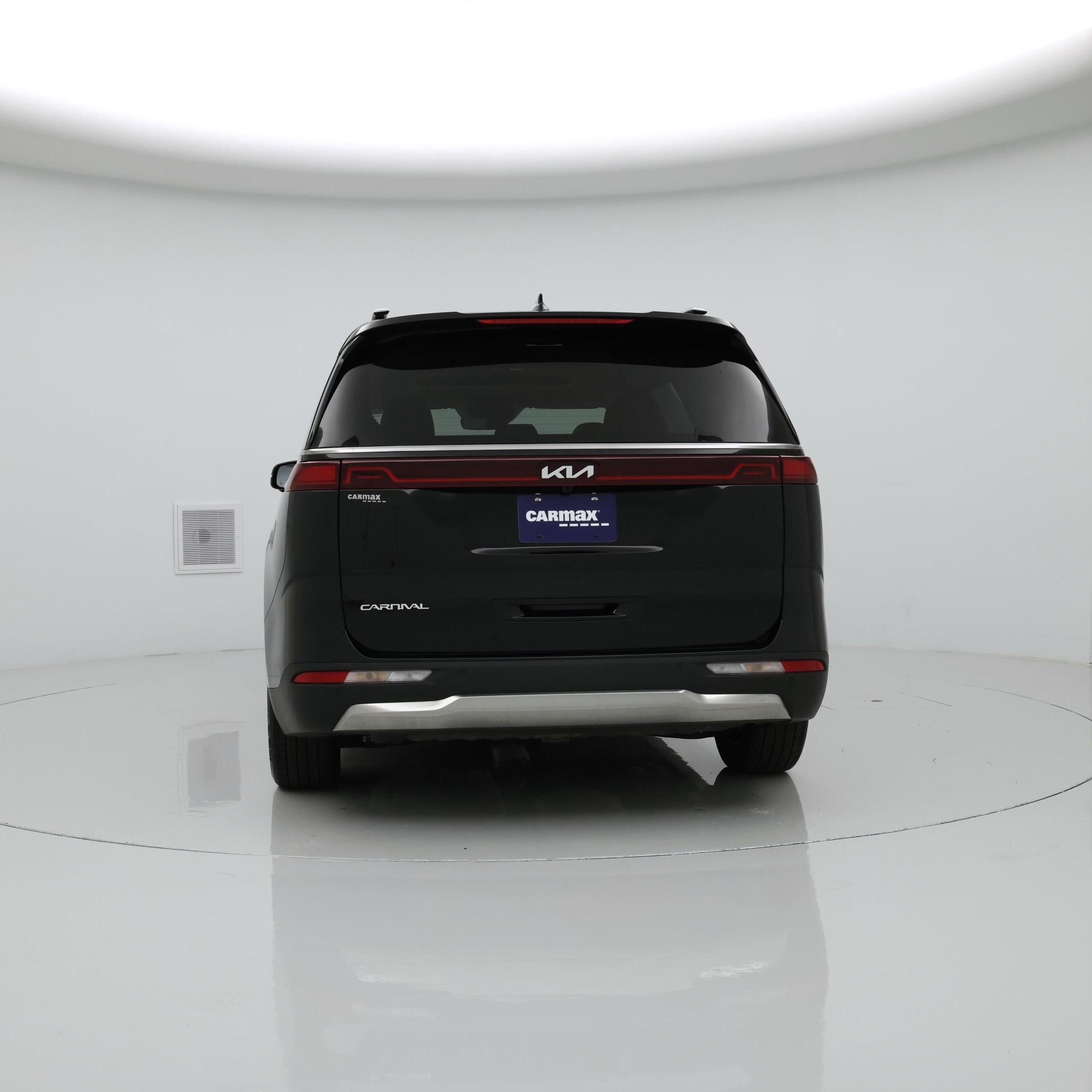 Thumbnail: 2023 Kia Carnival - 6