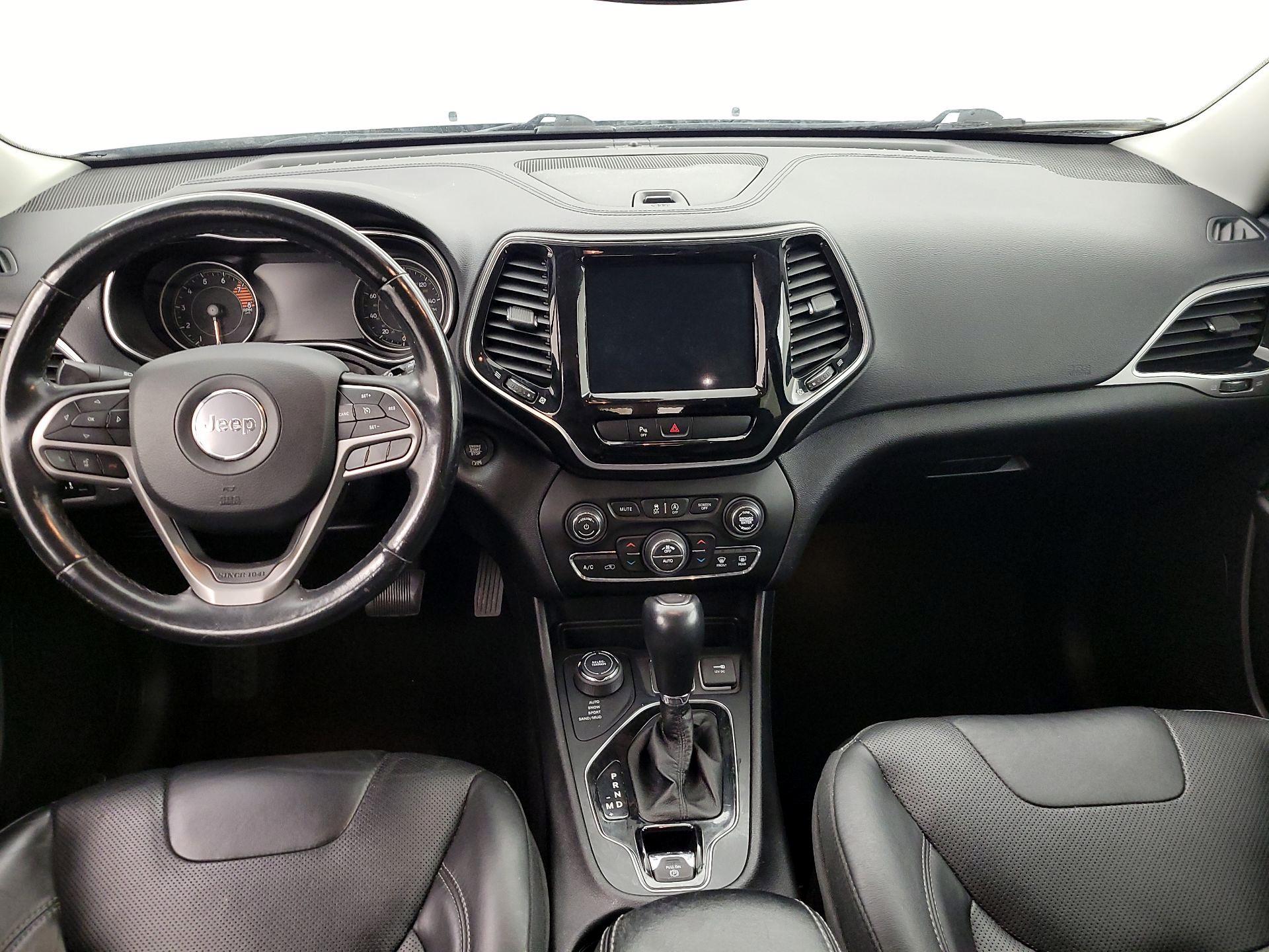 Thumbnail: 2020 Jeep Cherokee - 9