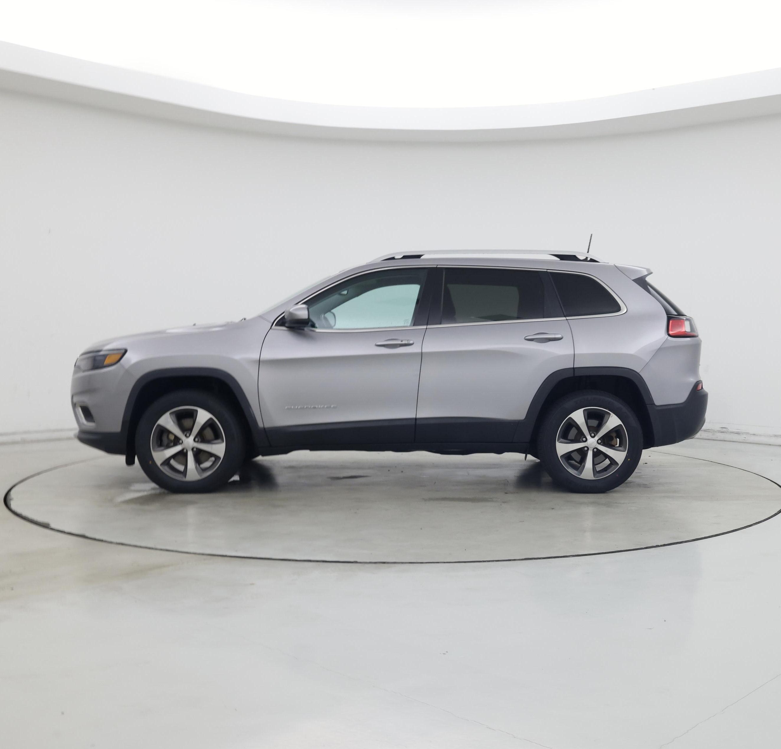 Thumbnail: 2020 Jeep Cherokee - 3