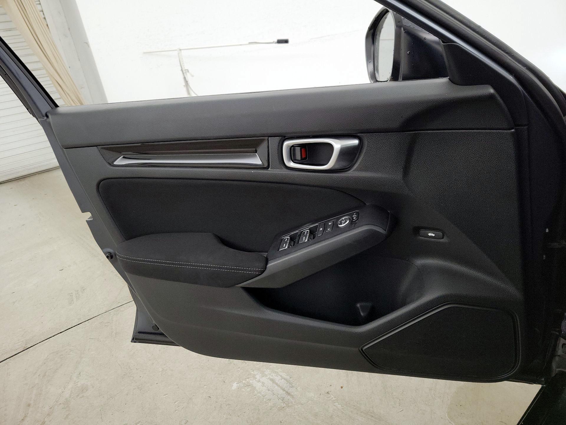 Thumbnail: 2023 Honda Civic - 12