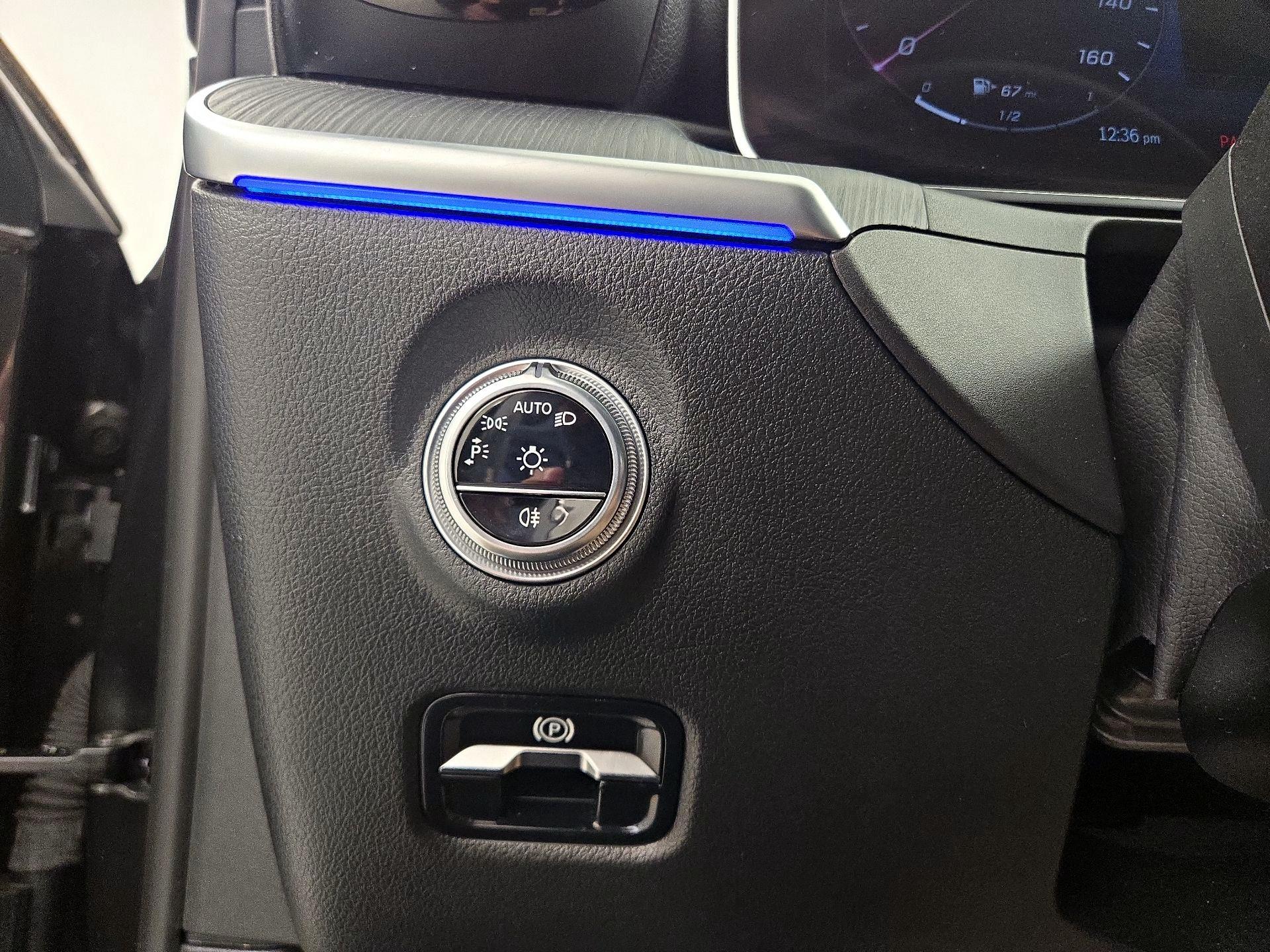 Thumbnail: 2022 Mercedes-Benz C-Class - 13