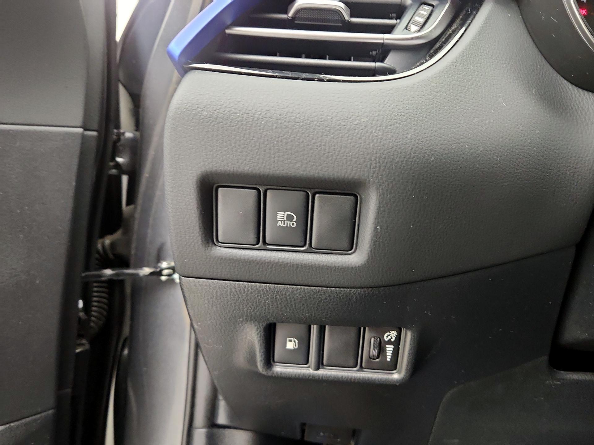 Thumbnail: 2021 Toyota C-HR - 13