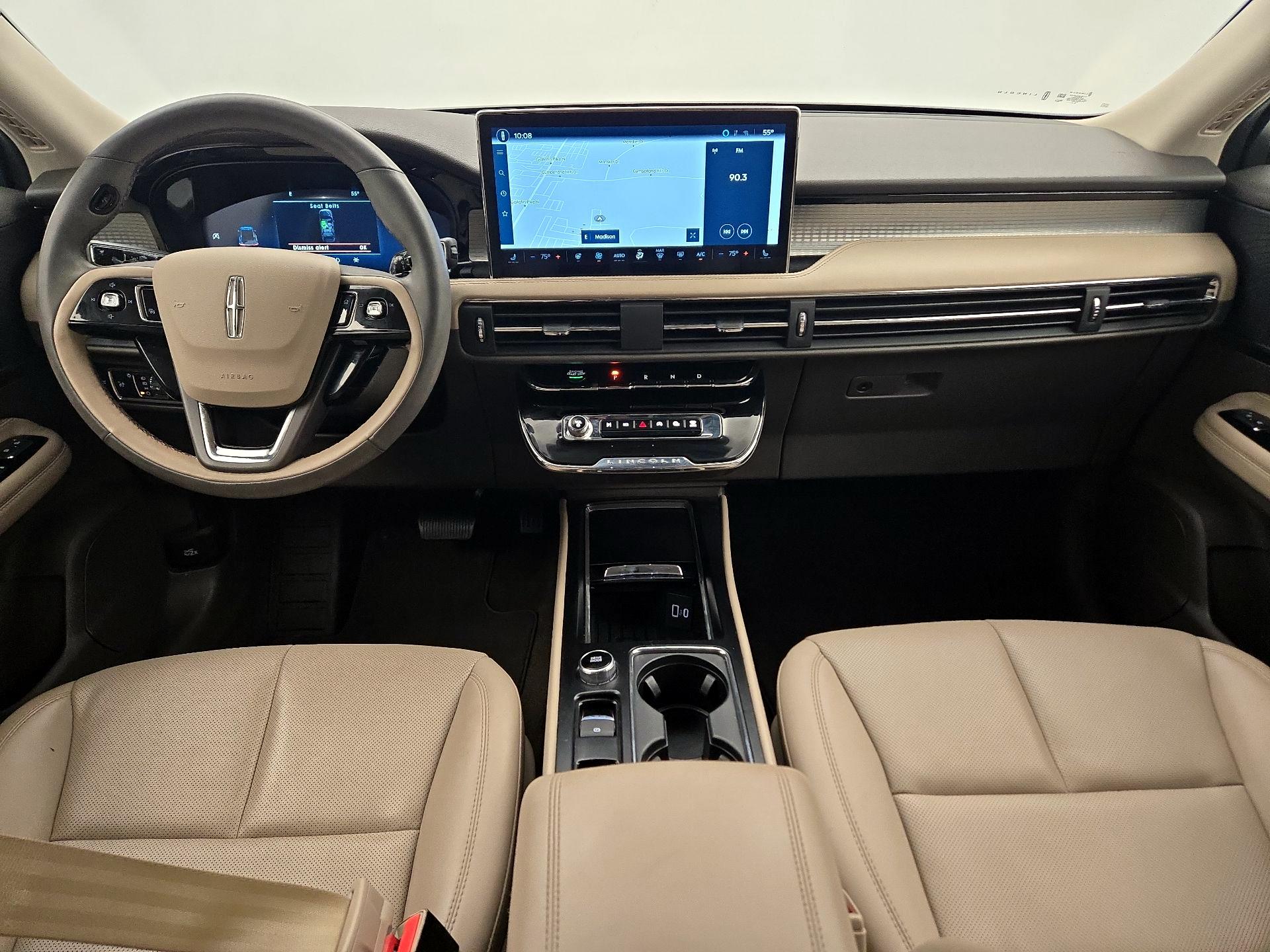 Thumbnail: 2023 Lincoln Corsair - 9