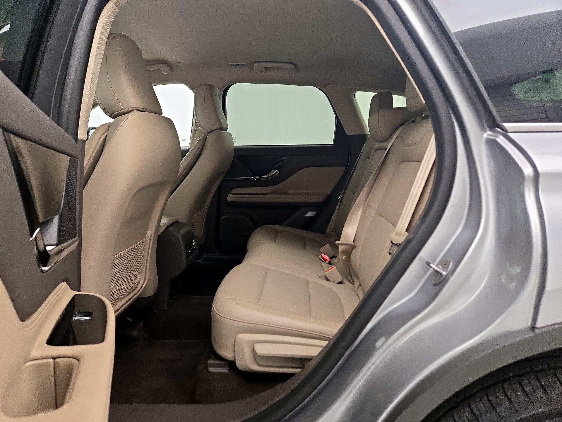 Thumbnail: 2023 Lincoln Corsair - 20