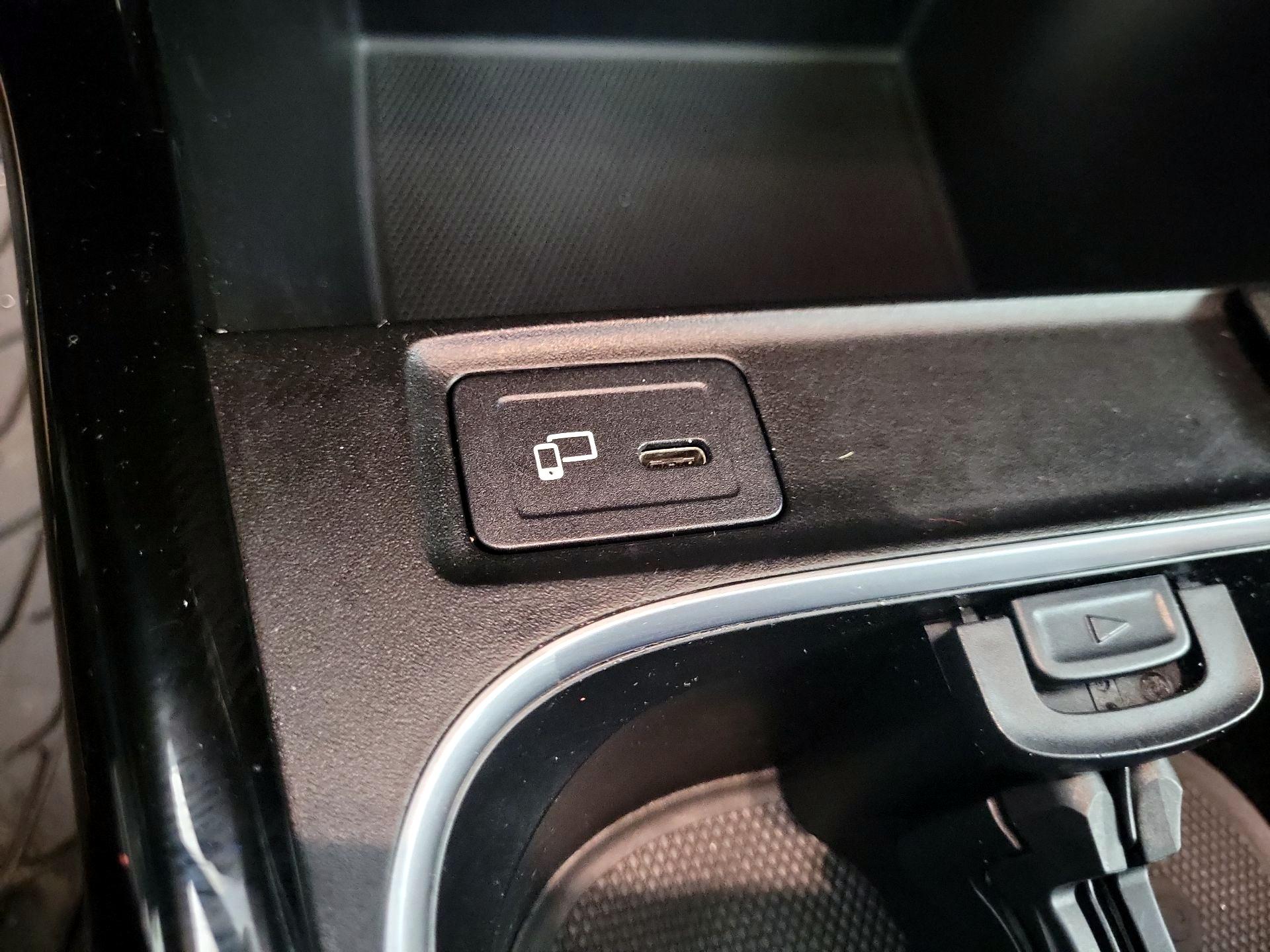 Thumbnail: 2021 Mercedes-Benz A-Class - 16