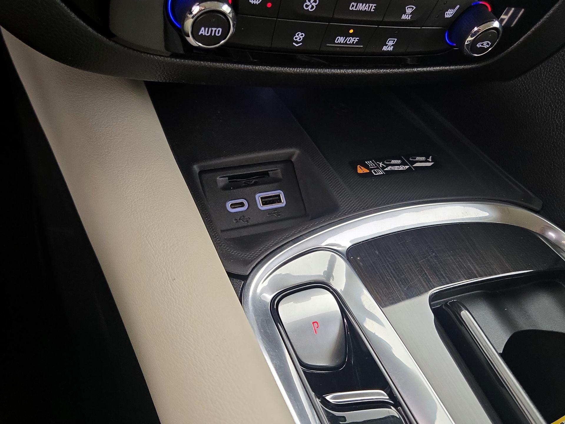 Thumbnail: 2022 Buick Enclave - 18