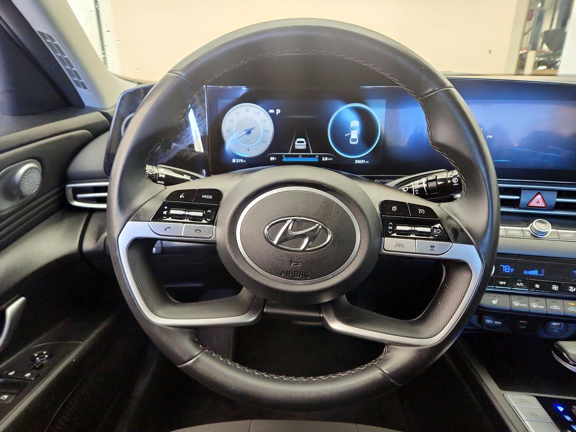 Thumbnail: 2023 Hyundai Elantra - 10