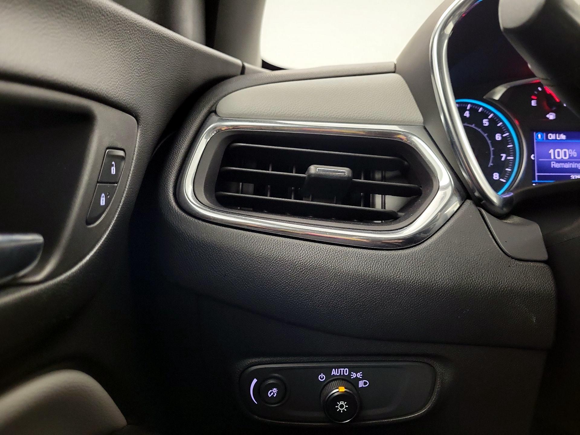 Thumbnail: 2022 Chevrolet Equinox - 11