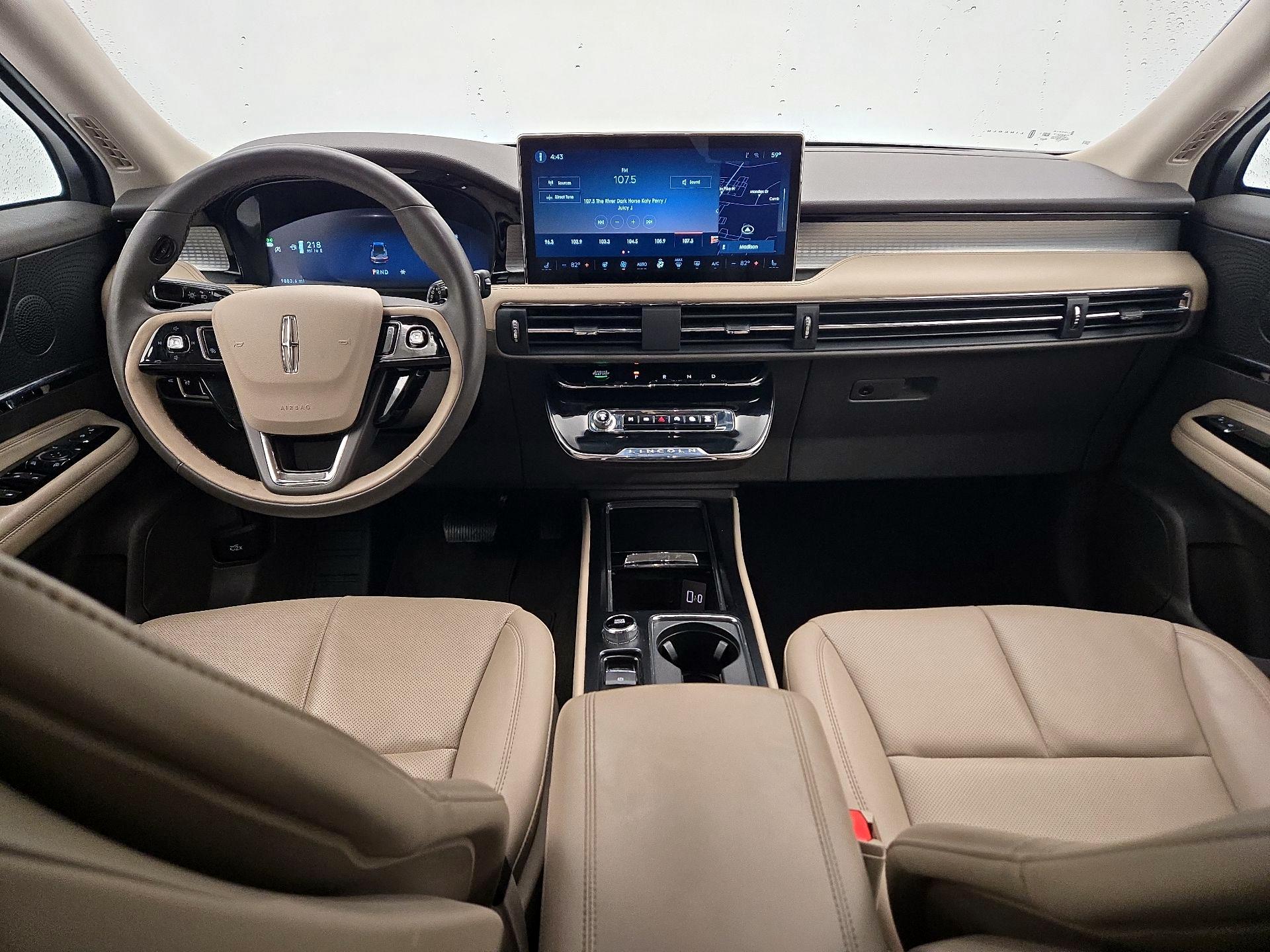 Thumbnail: 2024 Lincoln Corsair - 9