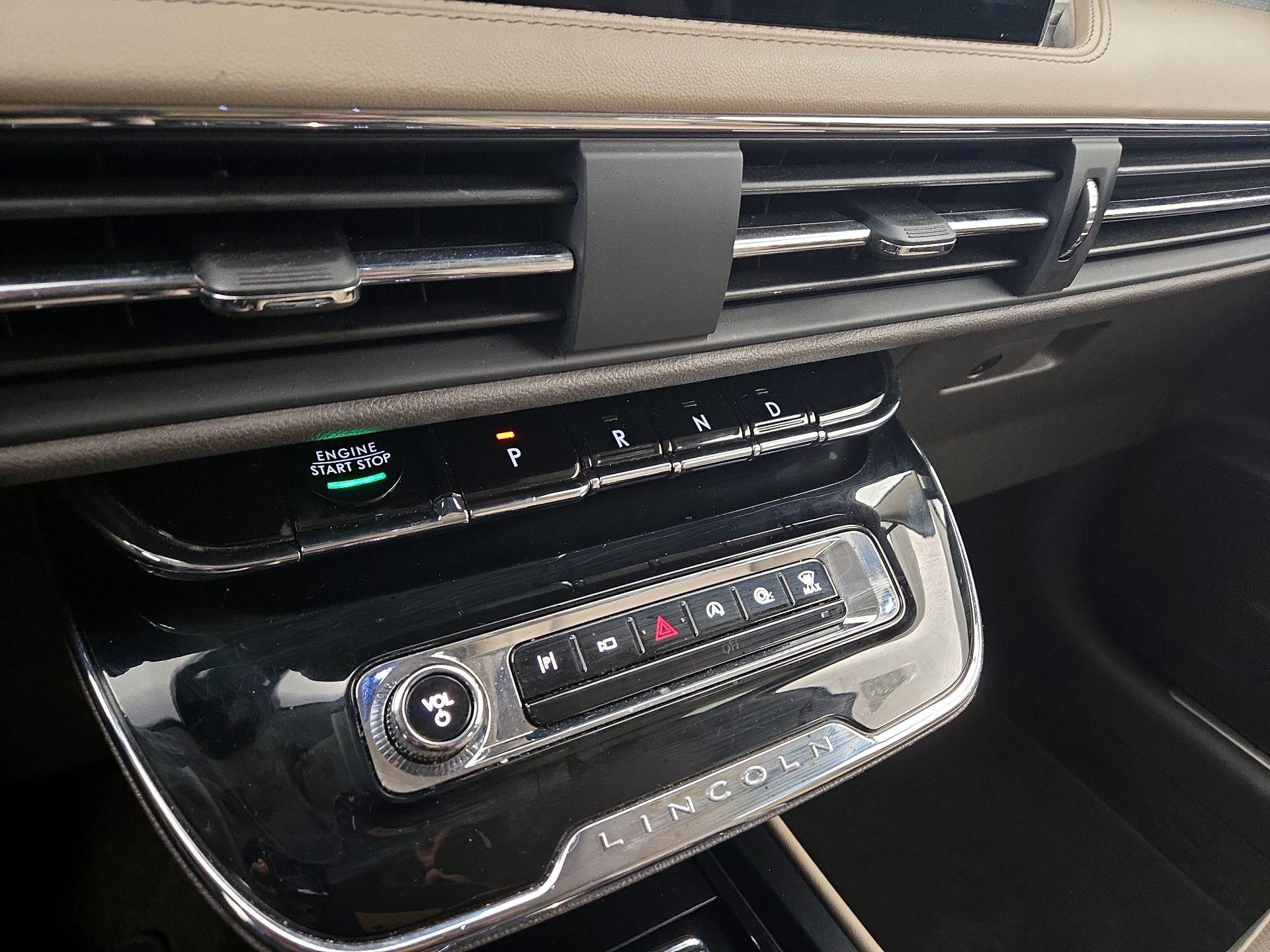 Thumbnail: 2024 Lincoln Corsair - 17