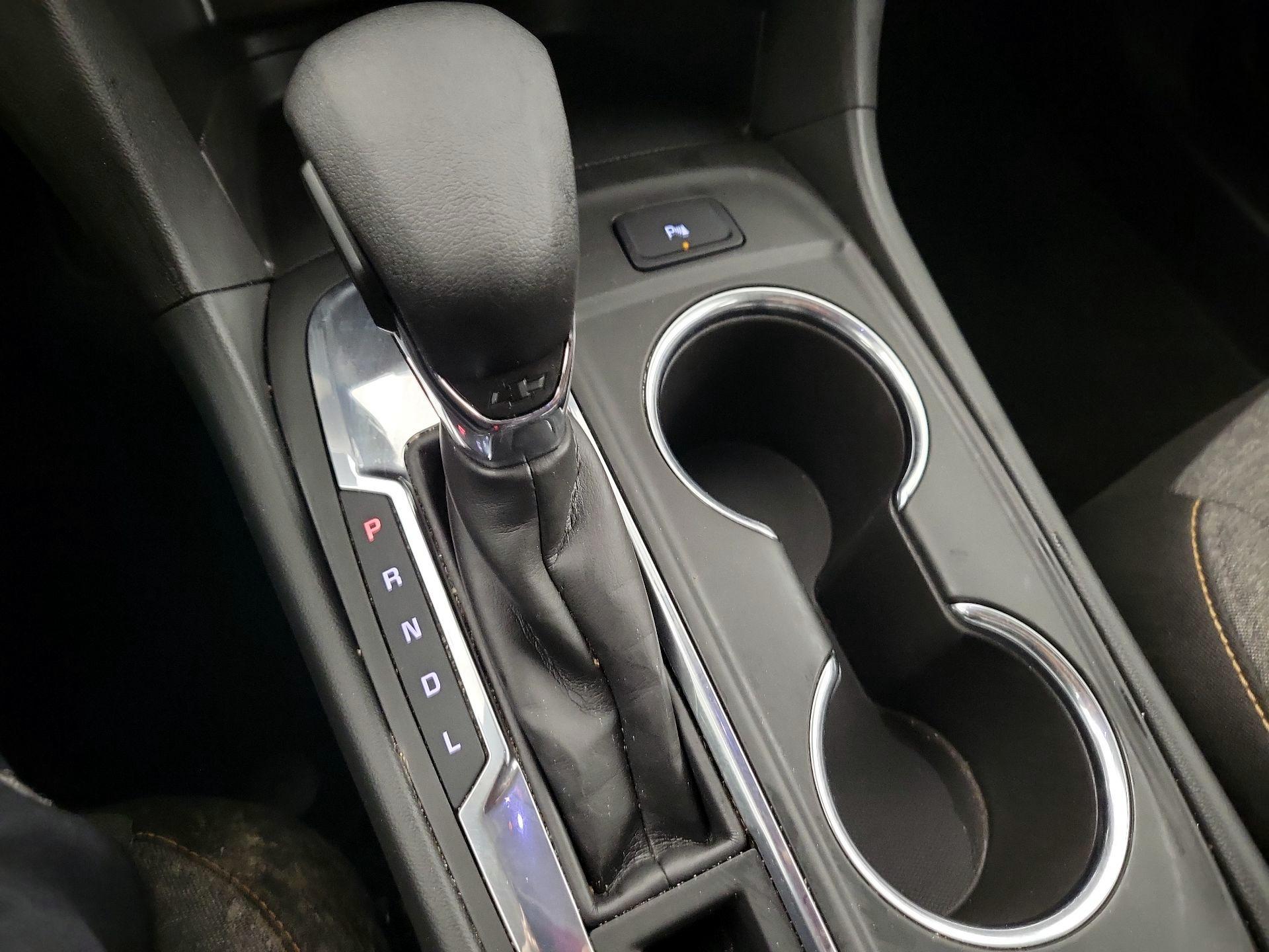 Thumbnail: 2022 Chevrolet Equinox - 15