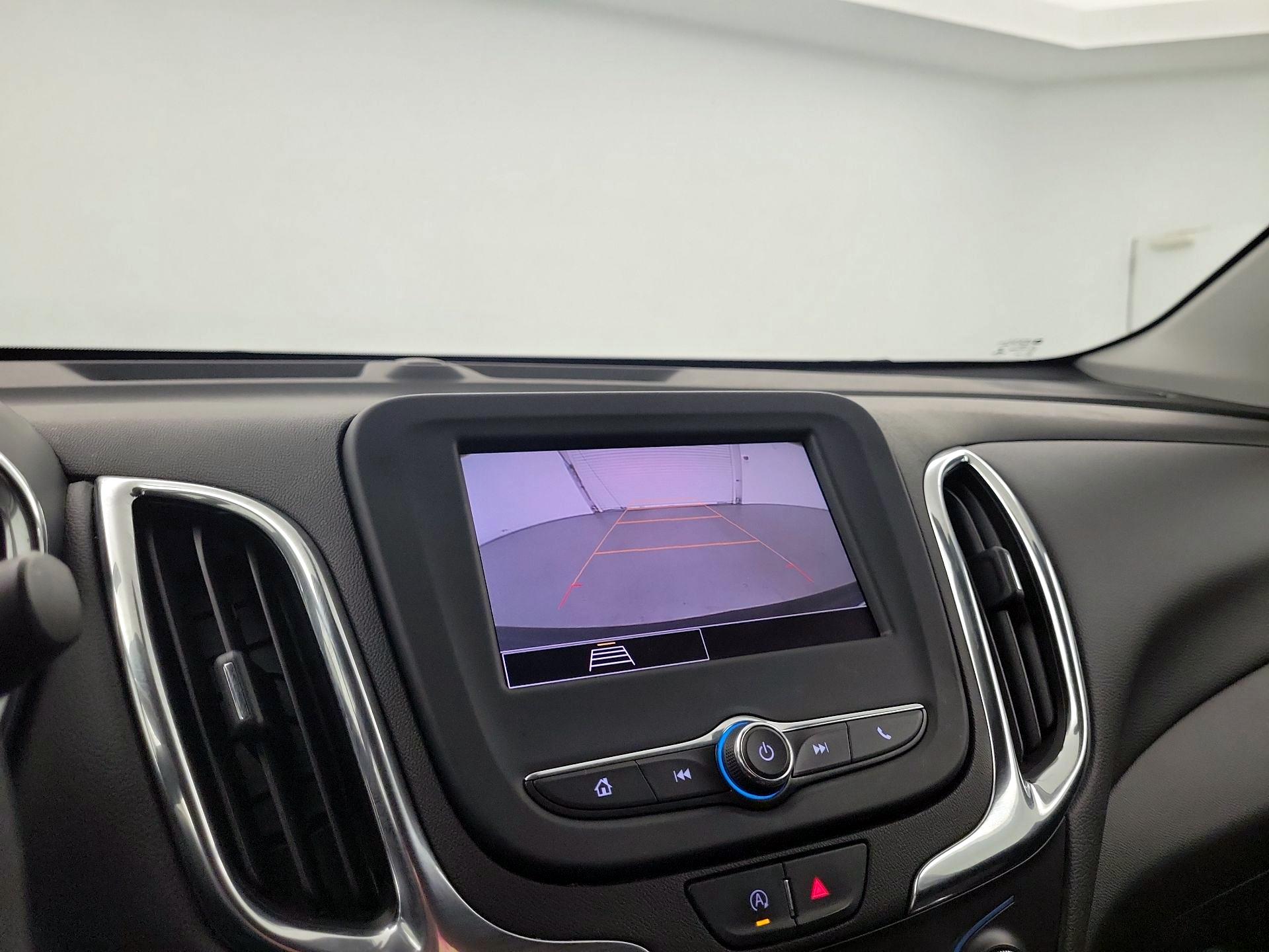 Thumbnail: 2022 Chevrolet Equinox - 12