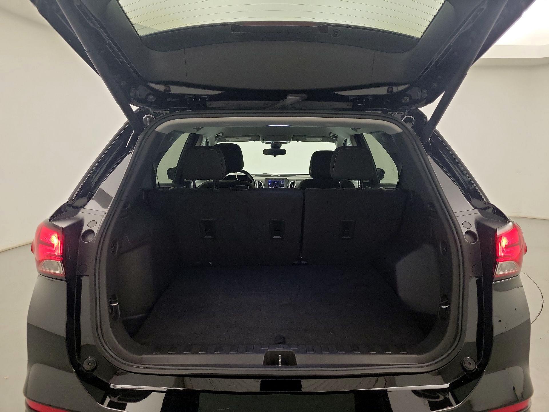 Thumbnail: 2022 Chevrolet Equinox - 18