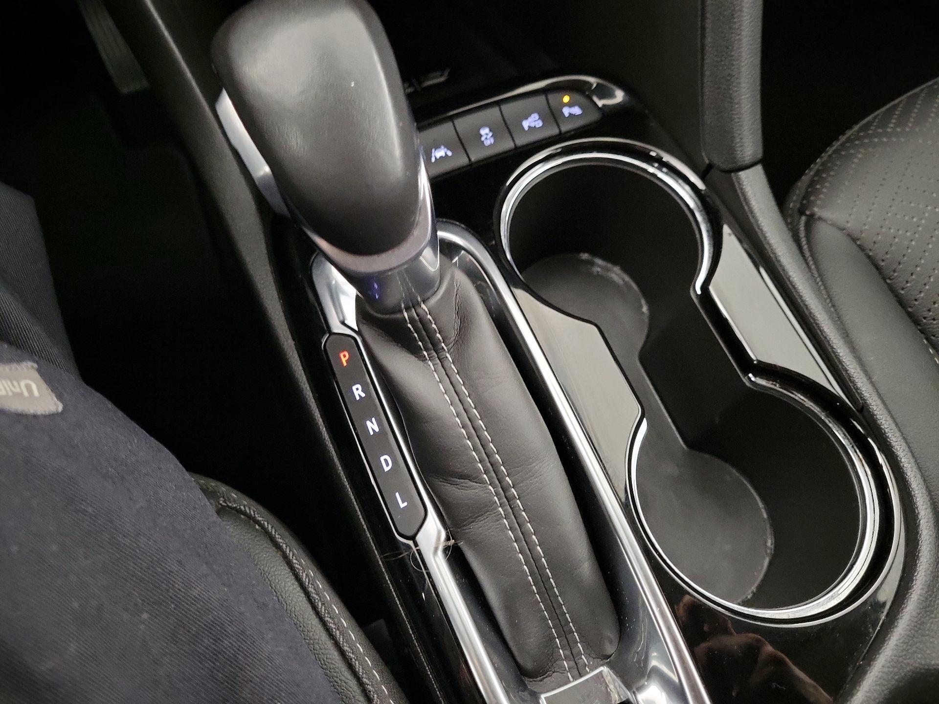 Thumbnail: 2022 Buick Encore GX - 16