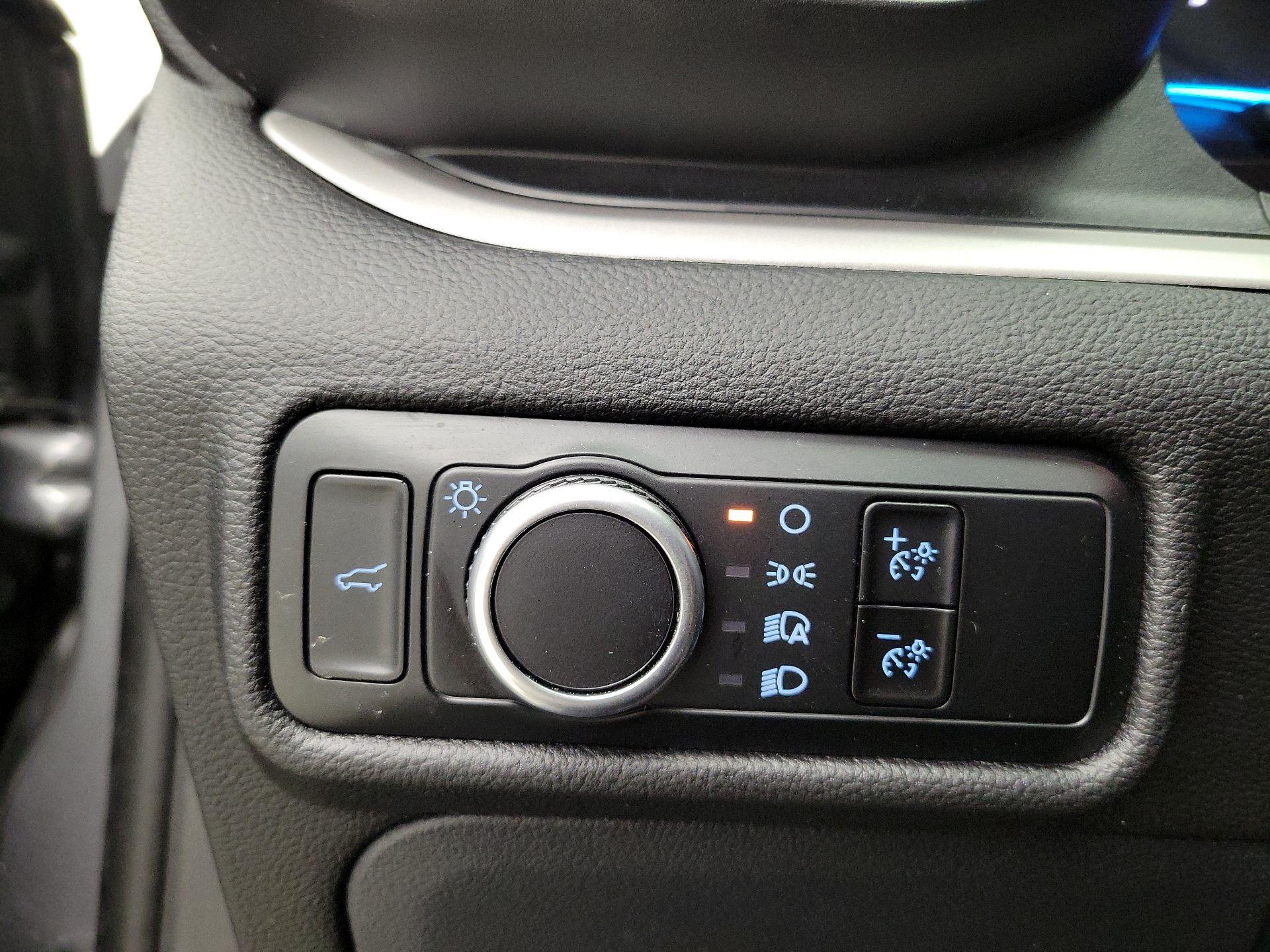 Thumbnail: 2023 Ford Explorer - 13