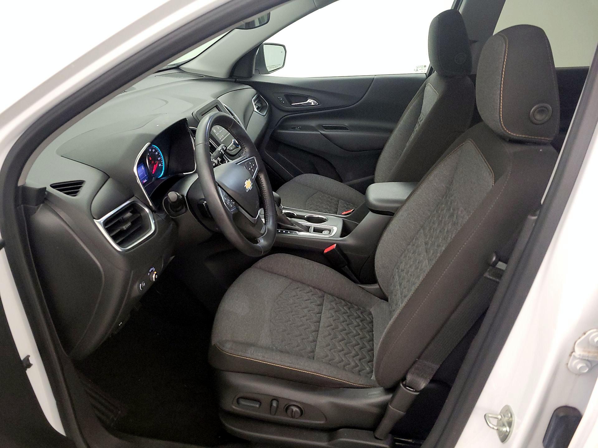 Thumbnail: 2022 Chevrolet Equinox - 11