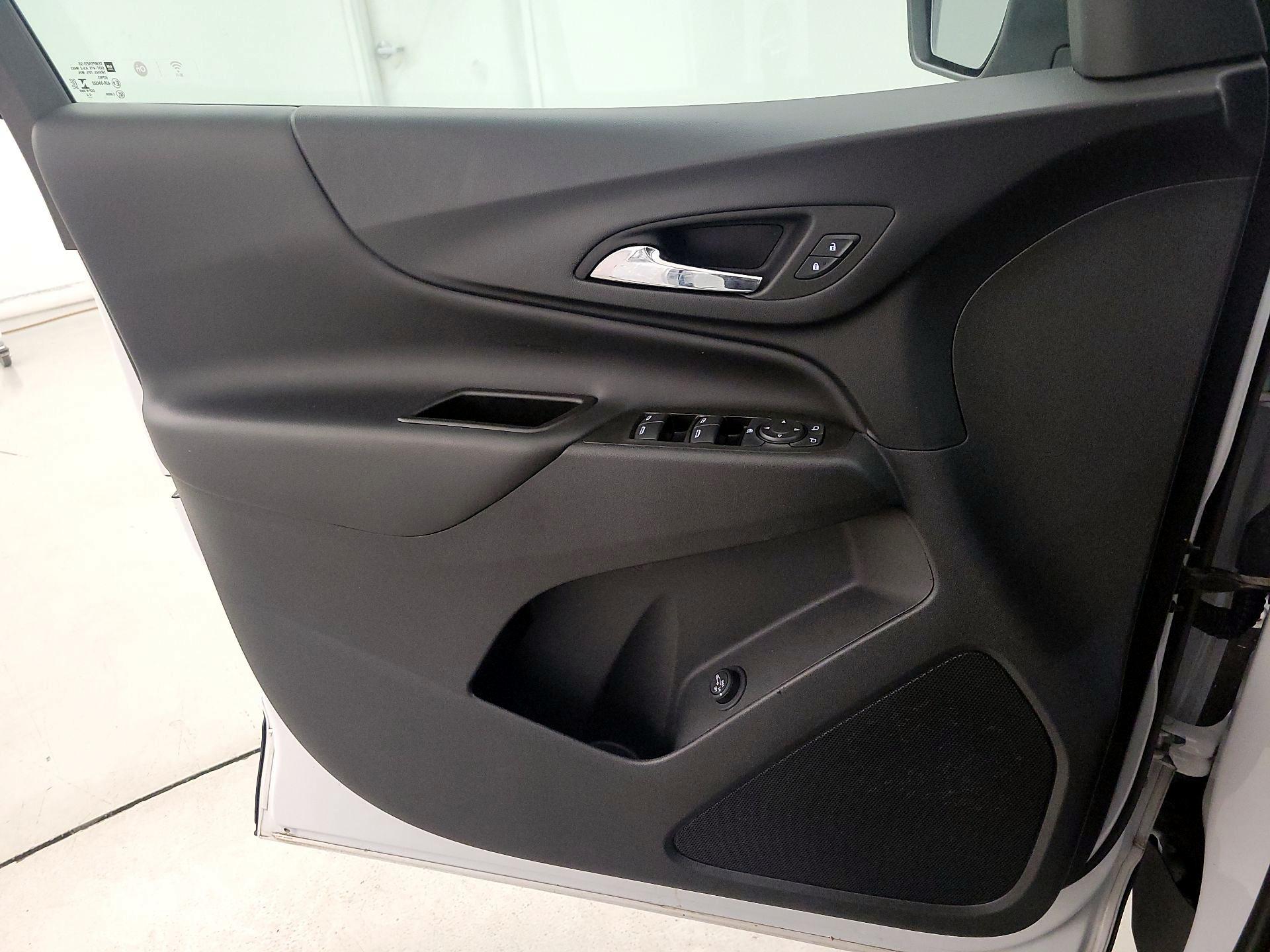 Thumbnail: 2022 Chevrolet Equinox - 12