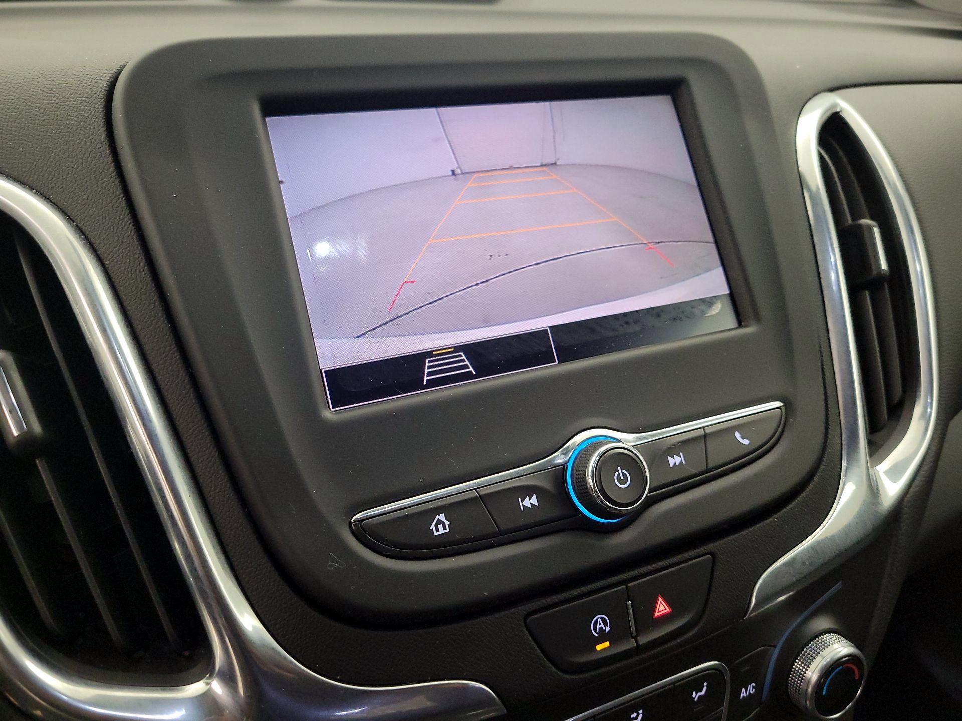 Thumbnail: 2022 Chevrolet Equinox - 14