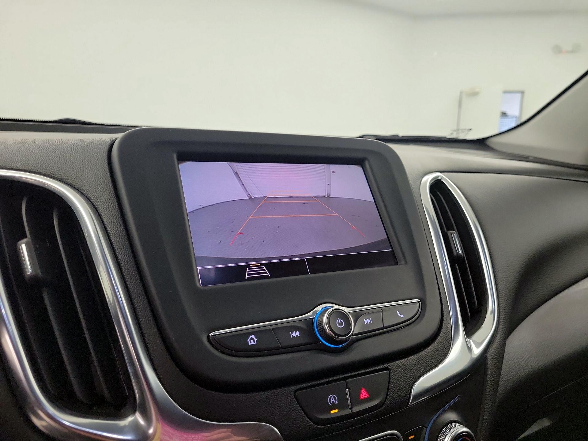 Thumbnail: 2022 Chevrolet Equinox - 12