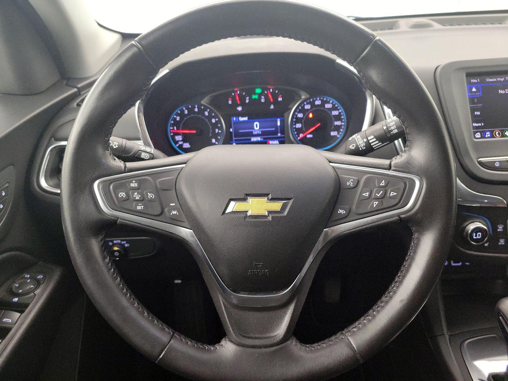 Thumbnail: 2022 Chevrolet Equinox - 10