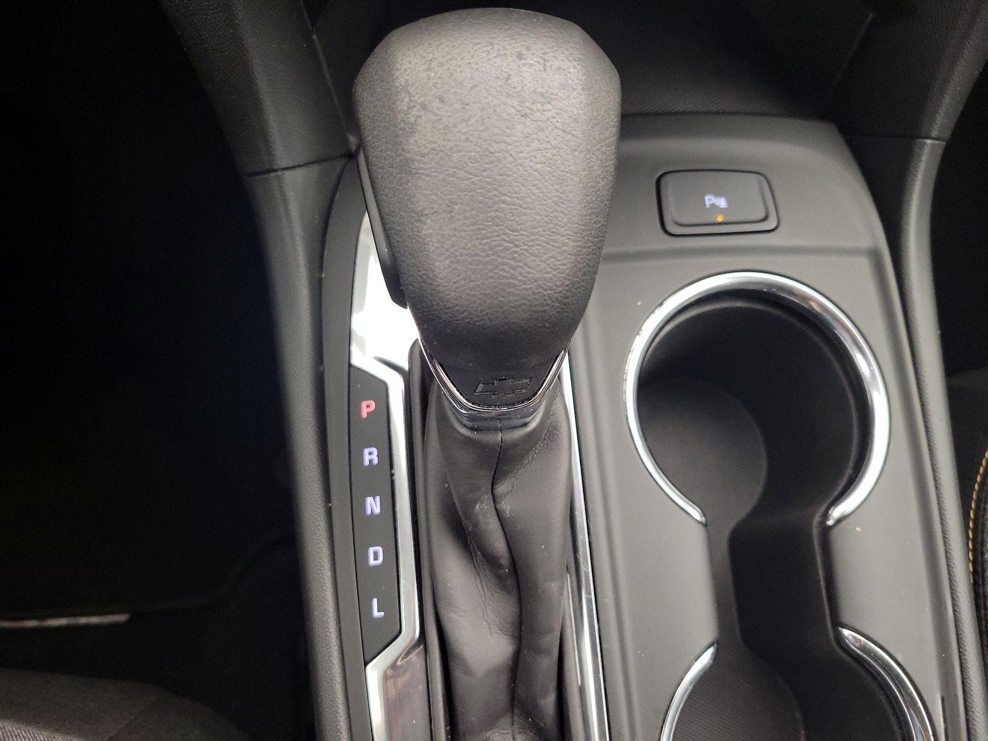 Thumbnail: 2022 Chevrolet Equinox - 17