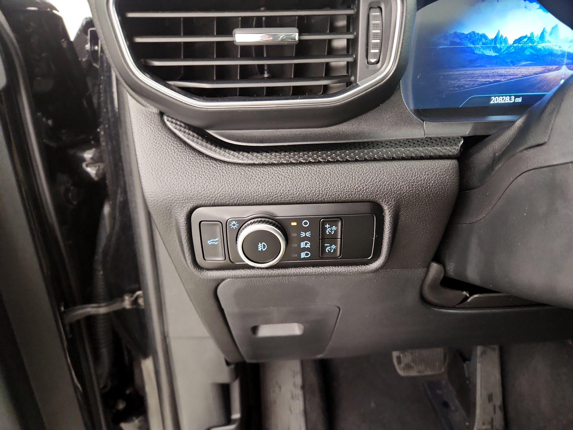 Thumbnail: 2023 Ford Explorer - 13